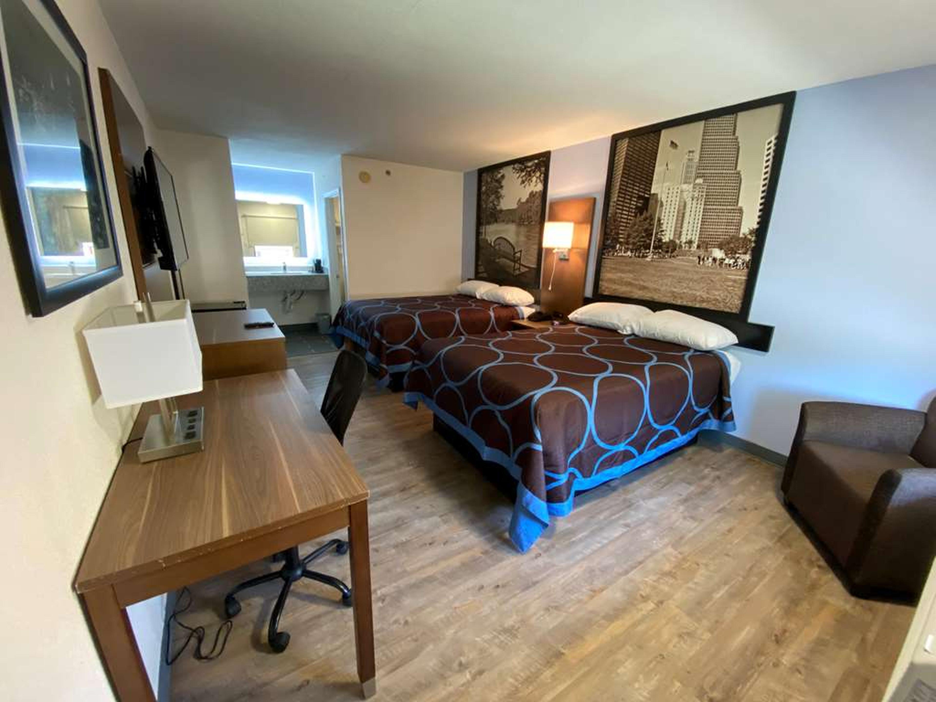SUPER 8 BY WYNDHAM MARIETTA/WEST/AT