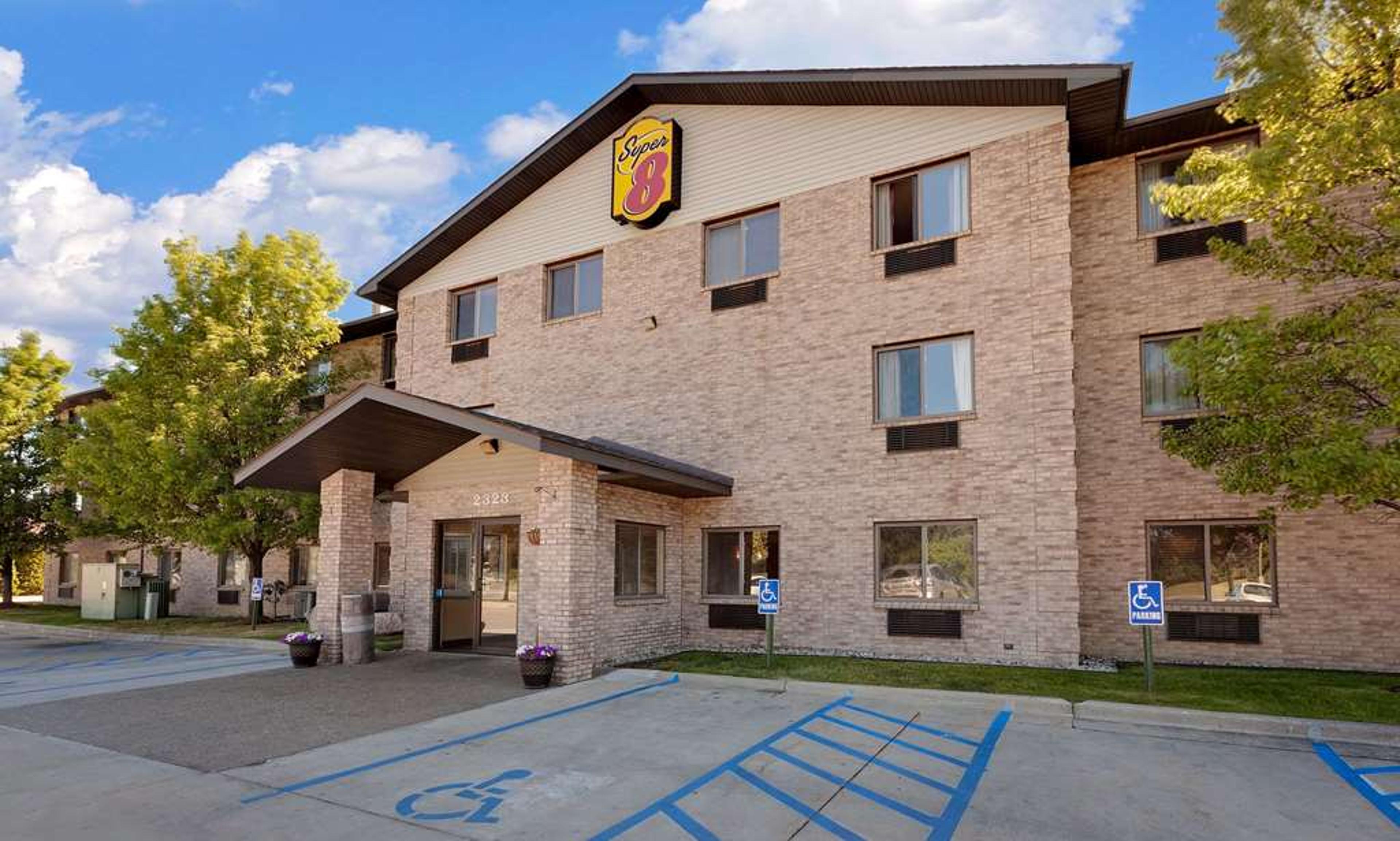 SUPER 8 BY WYNDHAM MT. PLEASANT