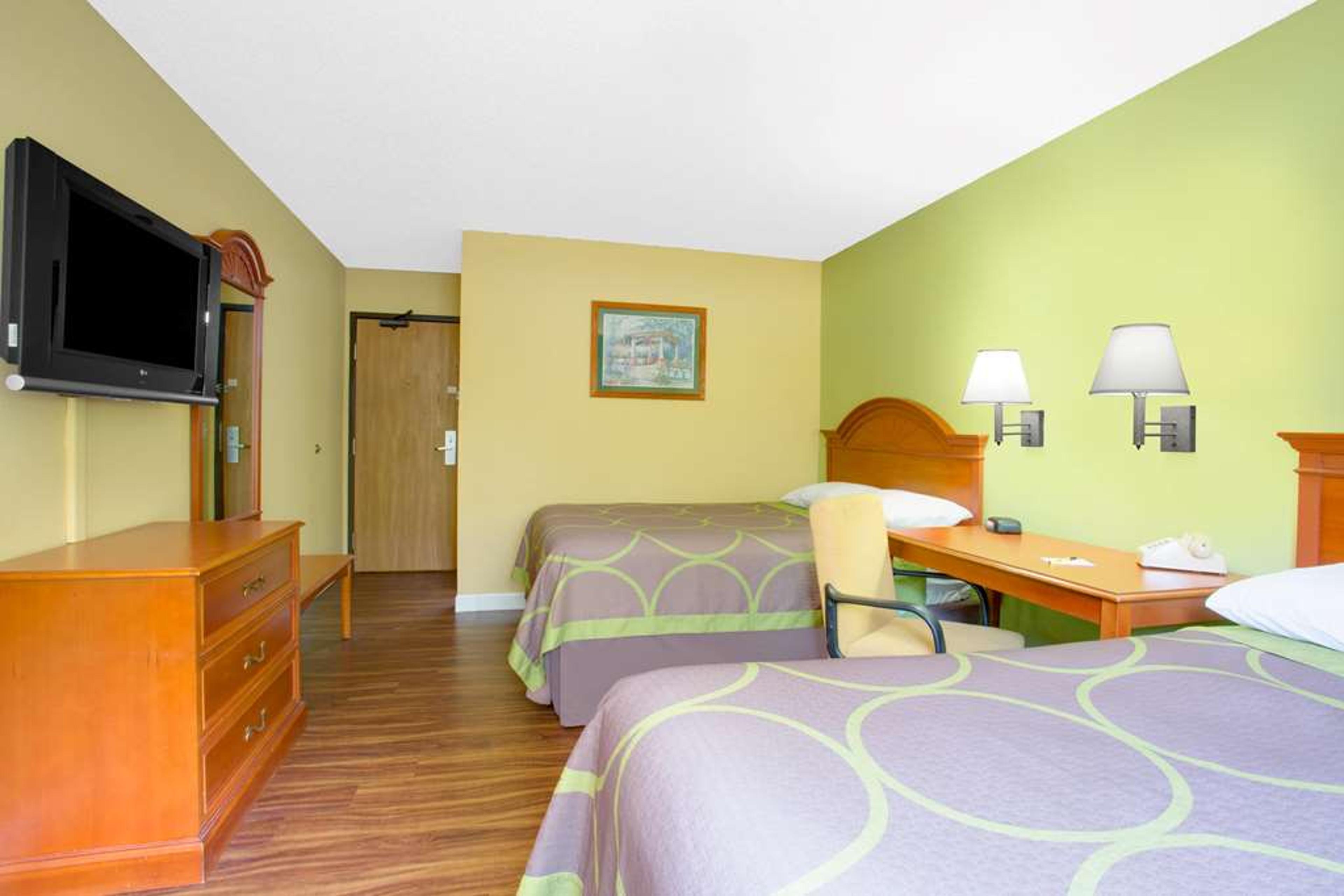 SUPER 8 BY WYNDHAM GAINESVILLE