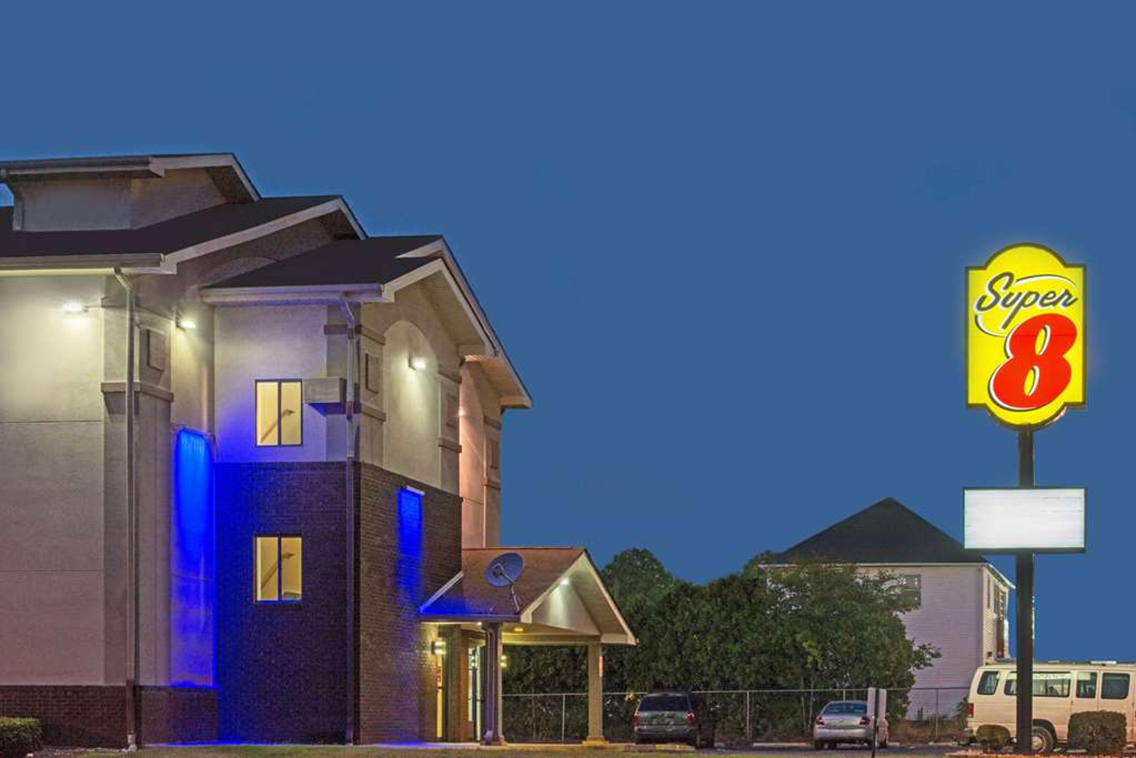 SUPER 8 NEW CASTLE DE