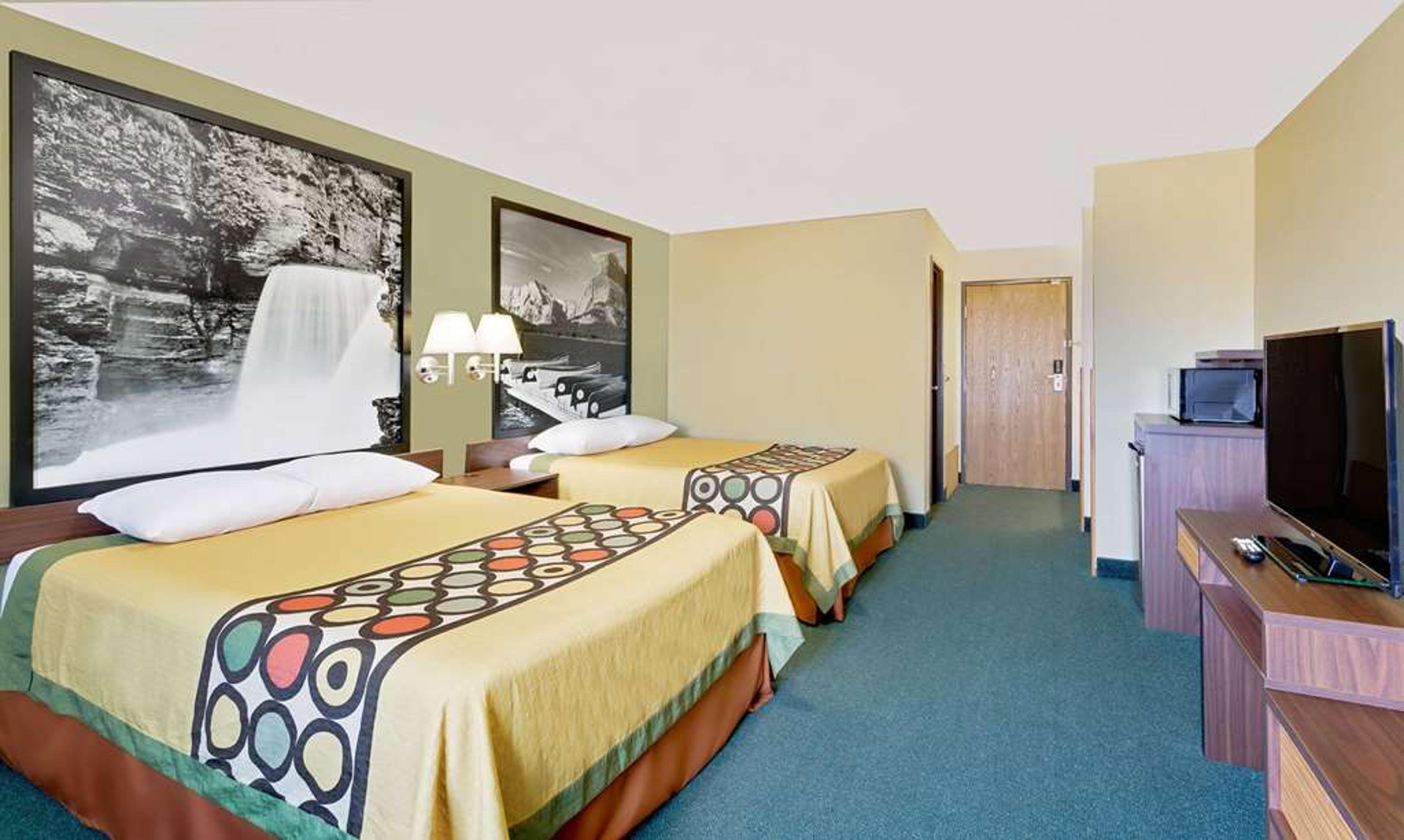 SUPER 8 BY WYNDHAM BELGRADE/BOZEMAN