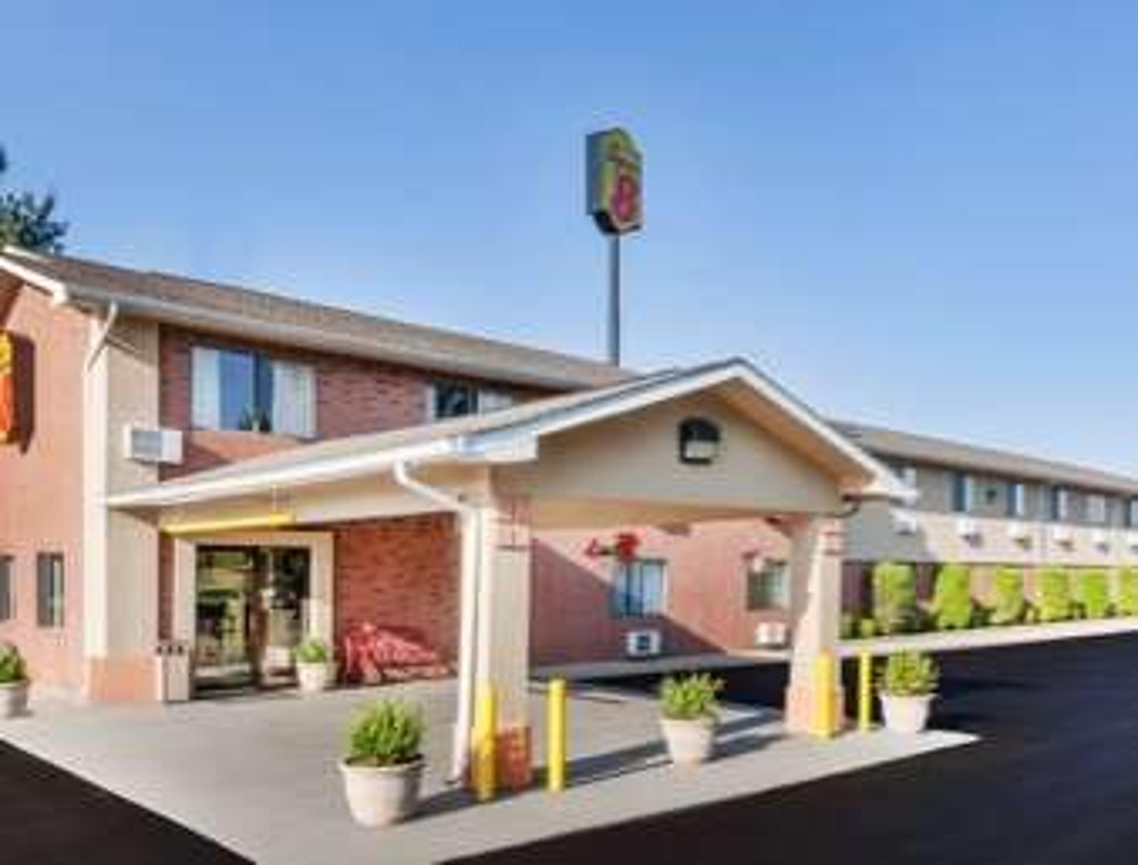SUPER 8 BY WYNDHAM MUNFORDVILLE KY
