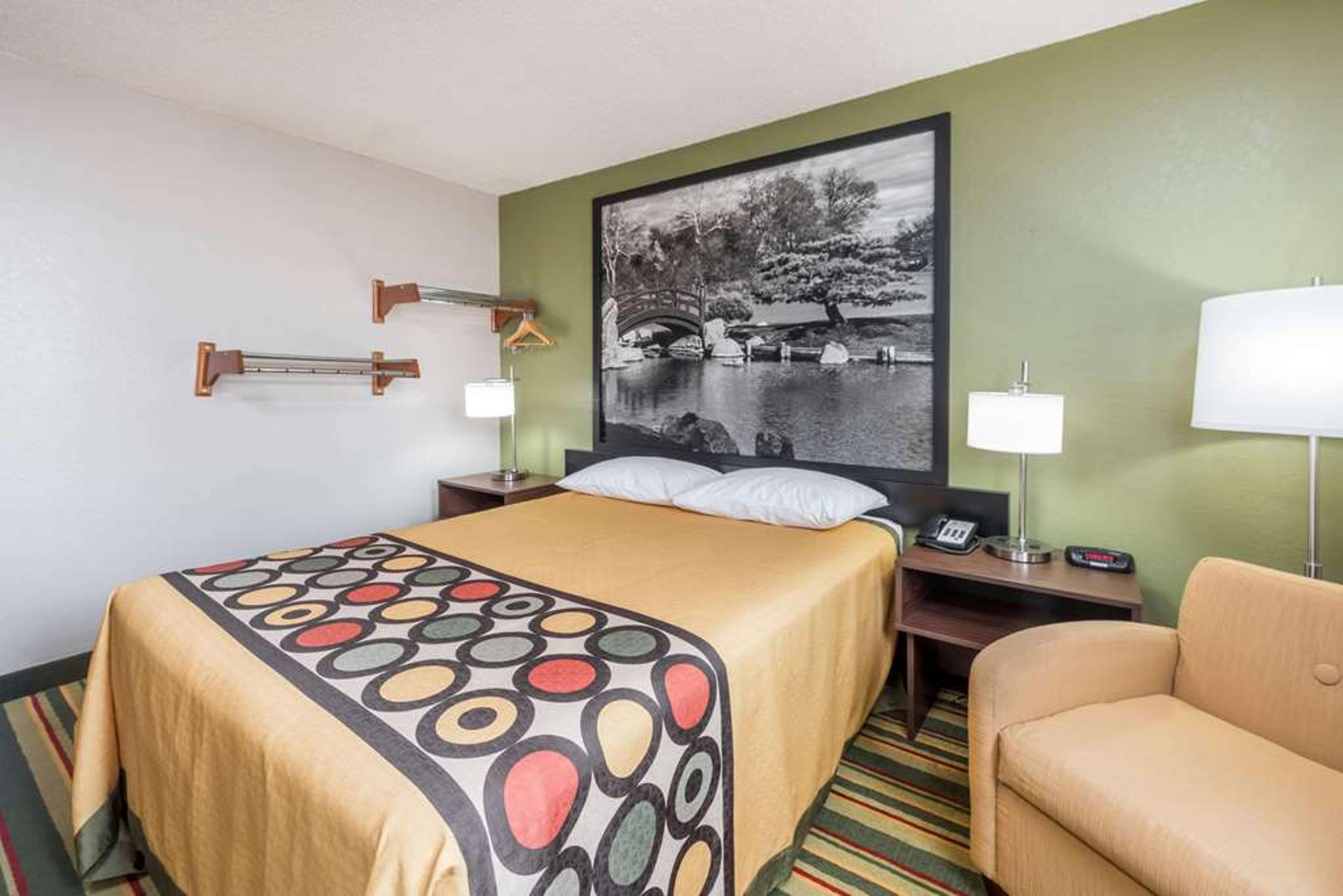 SUPER 8 BLOOMINGTON IL
