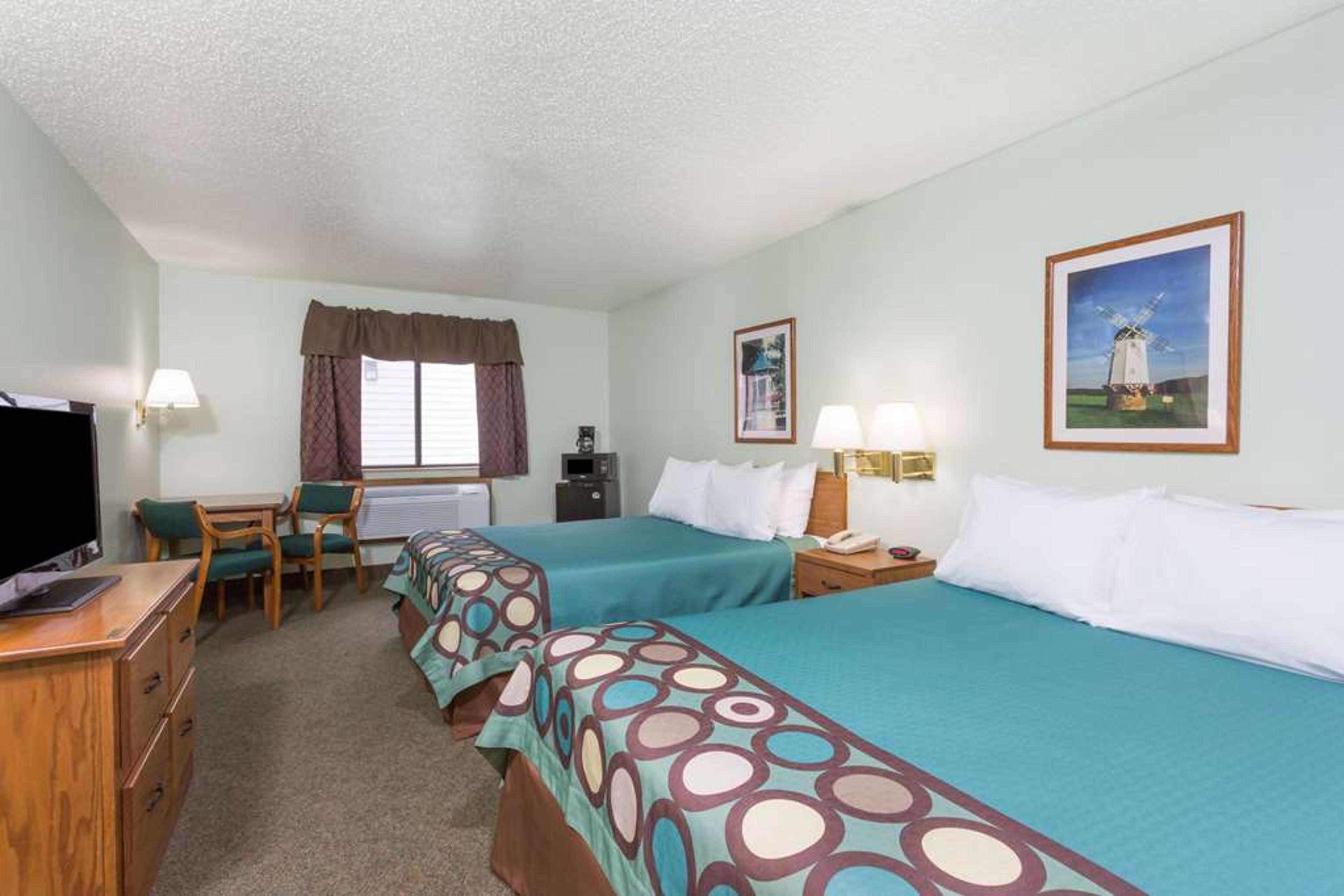 SUPER 8 BY WYNDHAM GALLIPOLIS PT PL