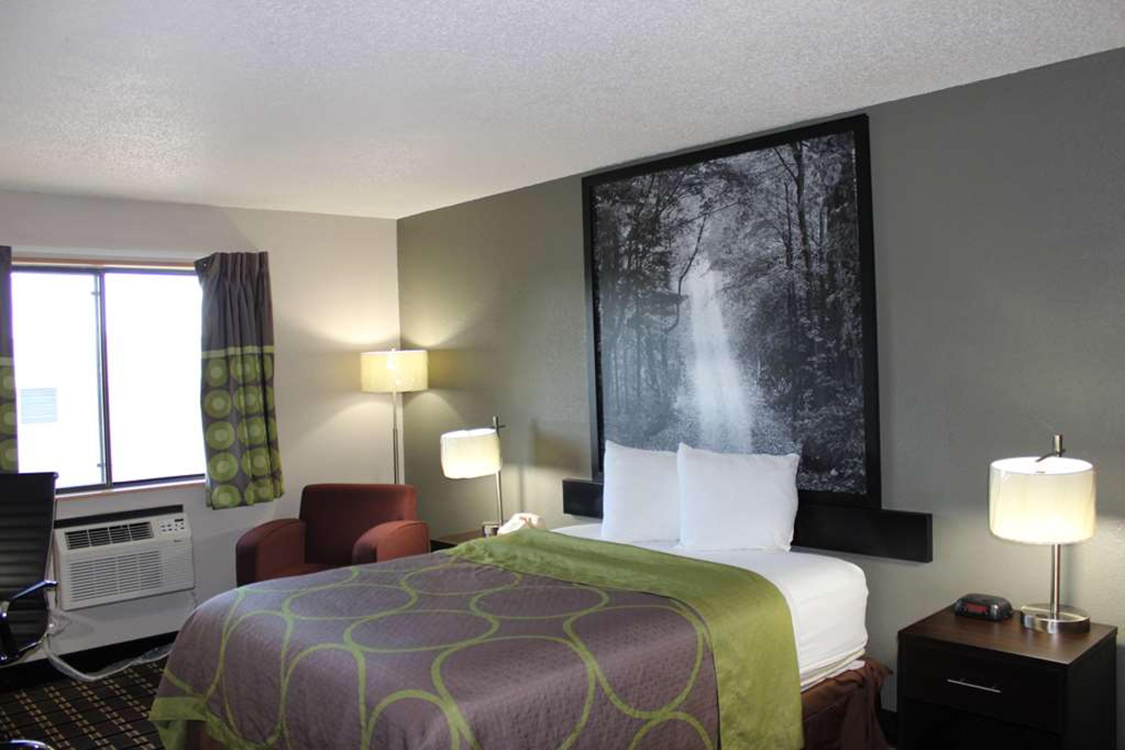 SUPER 8 BY WYNDHAM WYOMING/GRAND RA