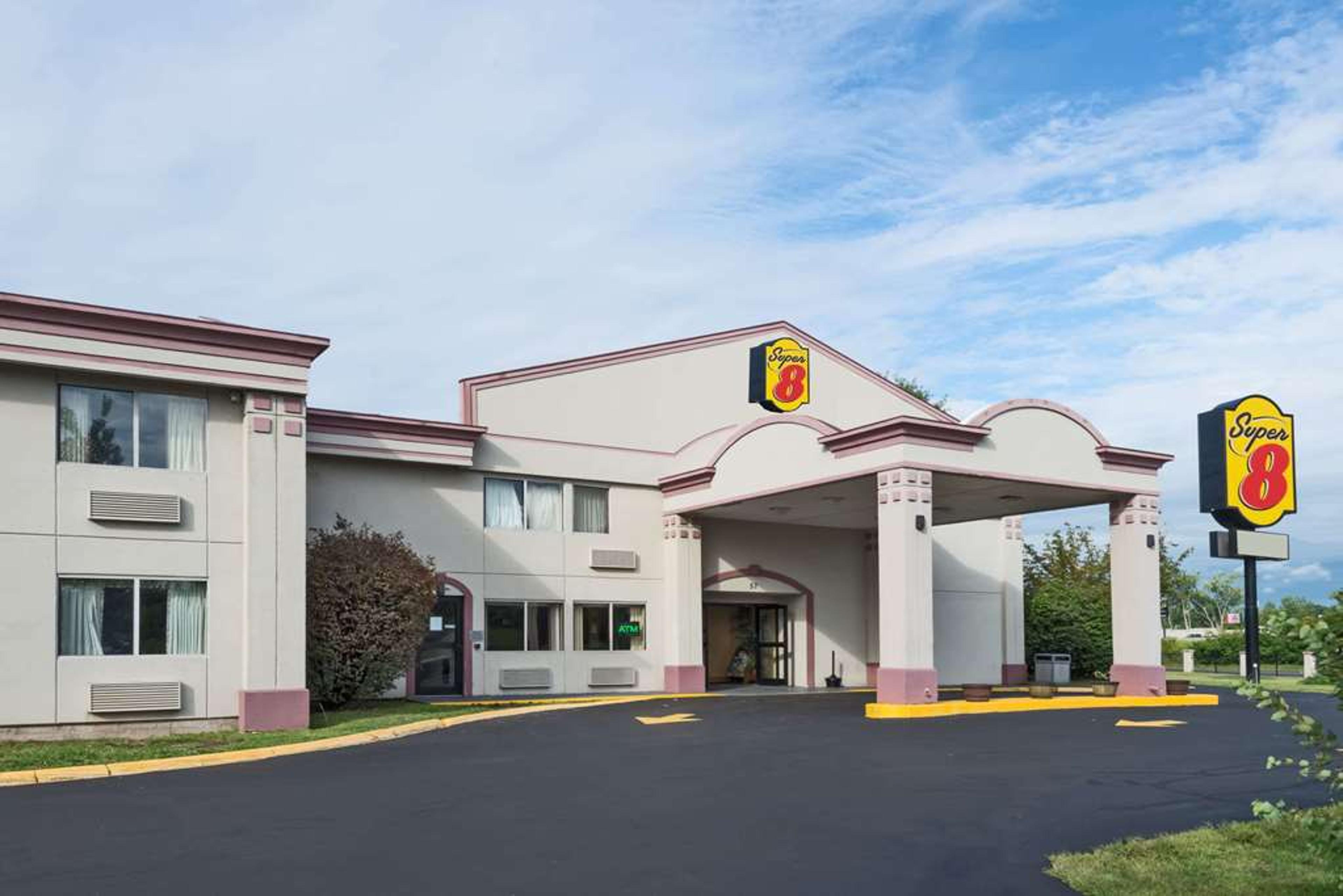 SUPER 8 BY WYNDHAM HARTFORD