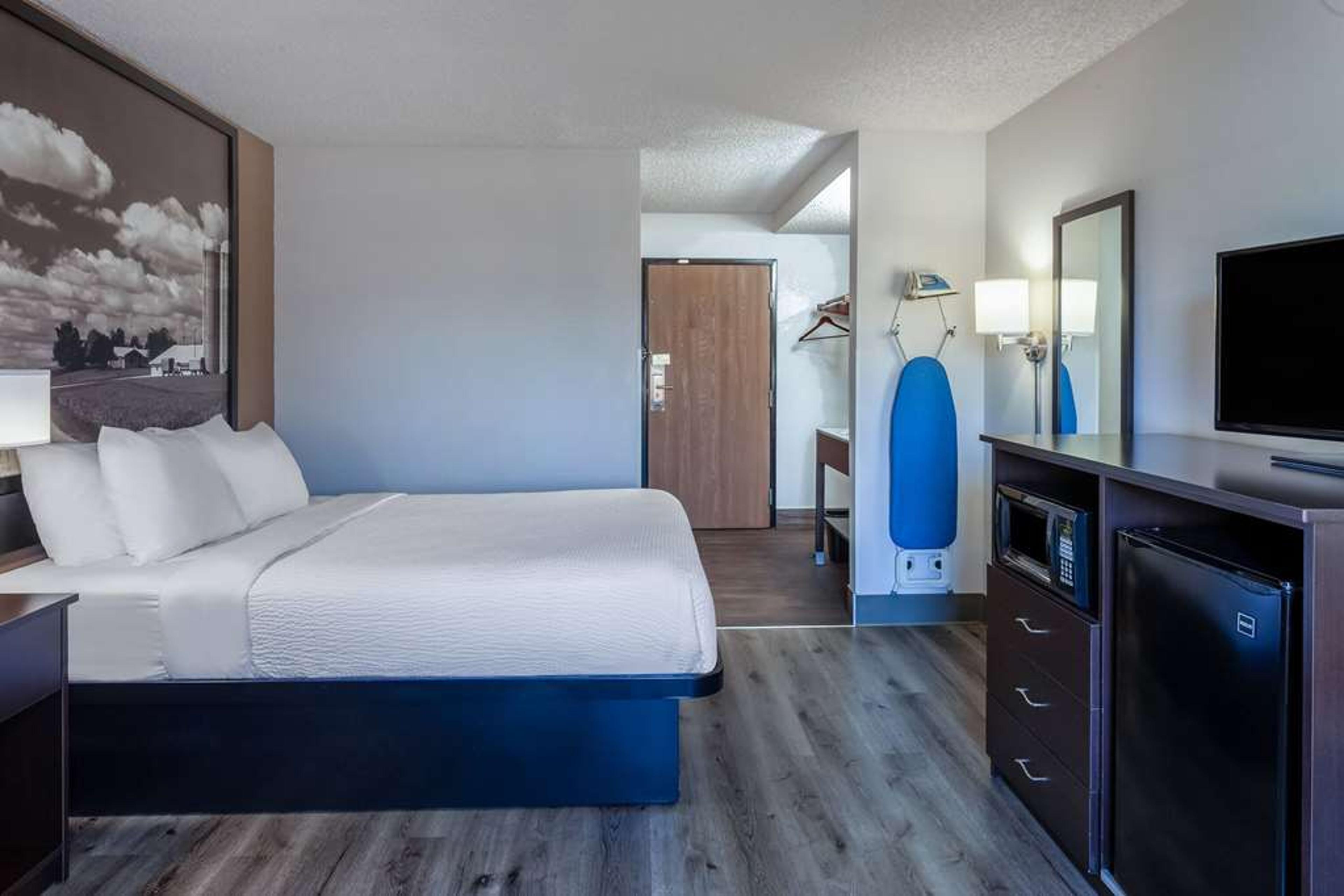 SUPER 8 BY WYNDHAM WAUSAU