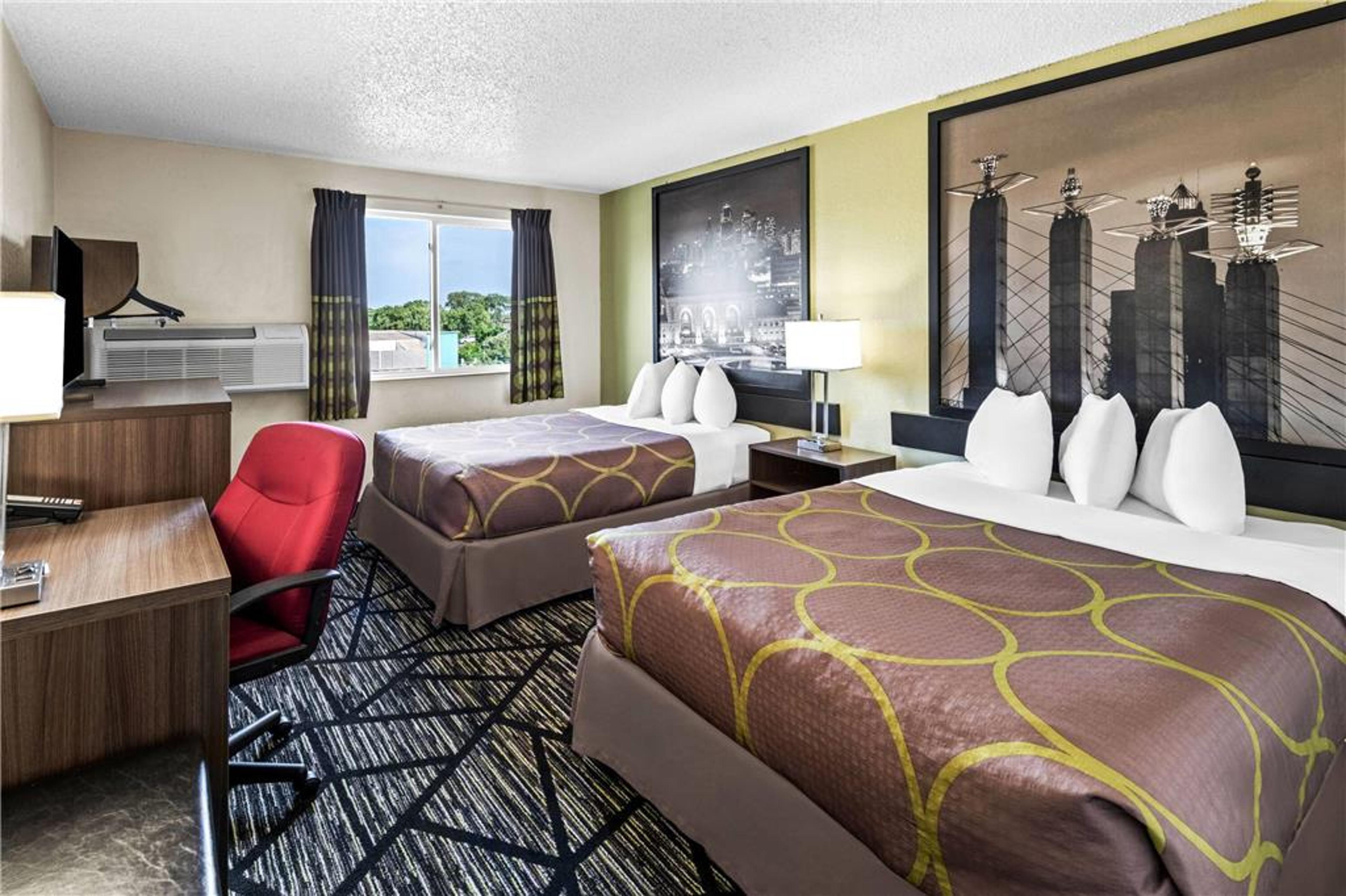 SUPER 8 BY WYNDHAM INDEPENDENCE KAN