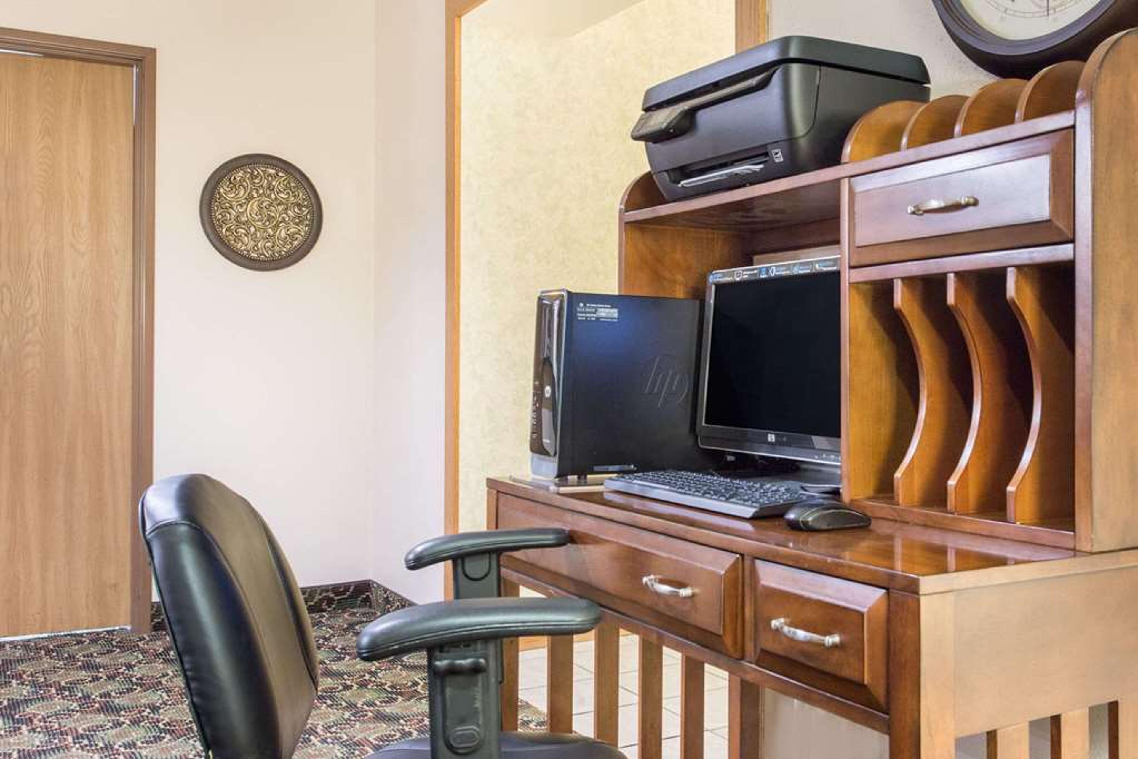 Hotel Photo 5