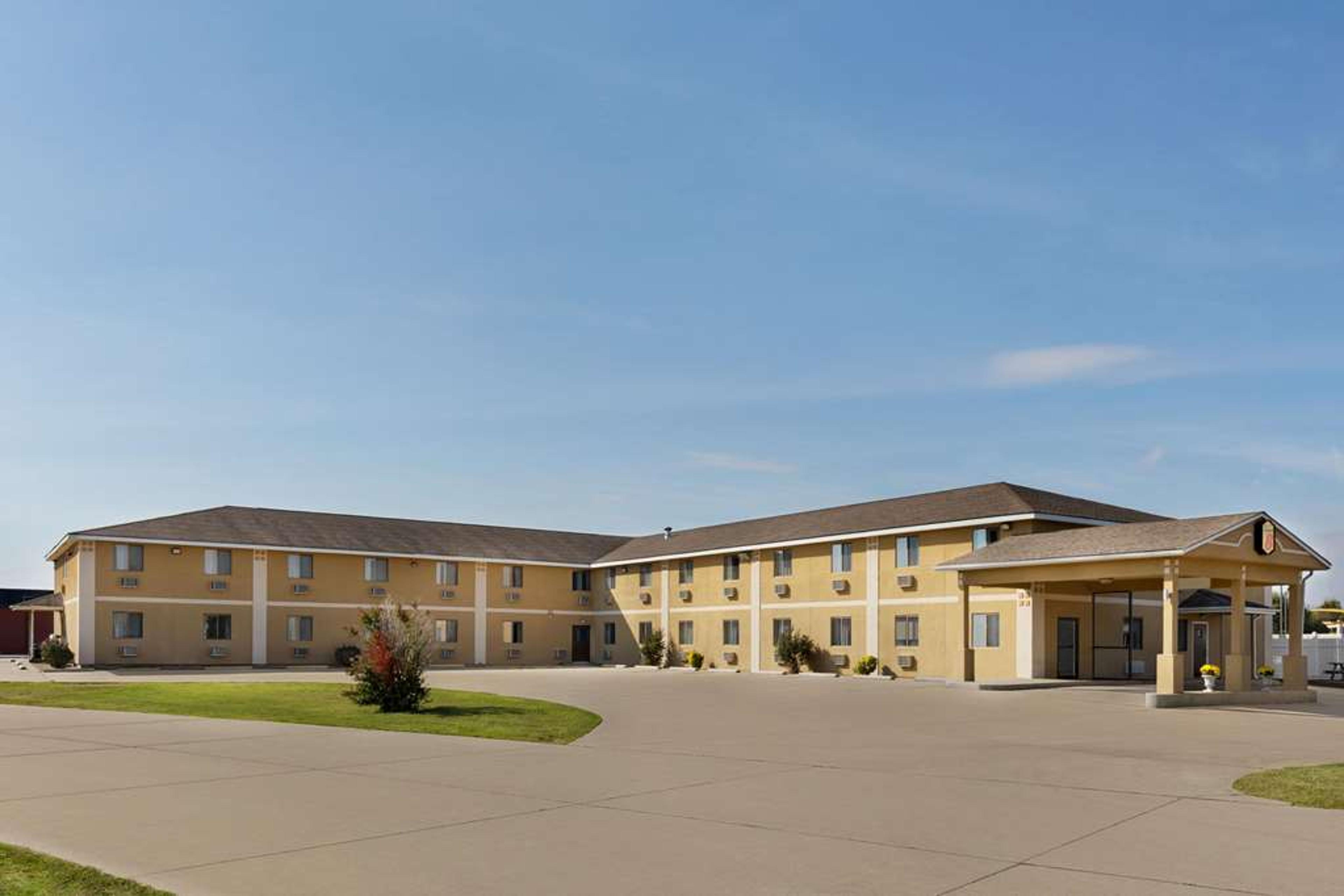 SUPER 8 BY WYNDHAM SIKESTON/MINER A