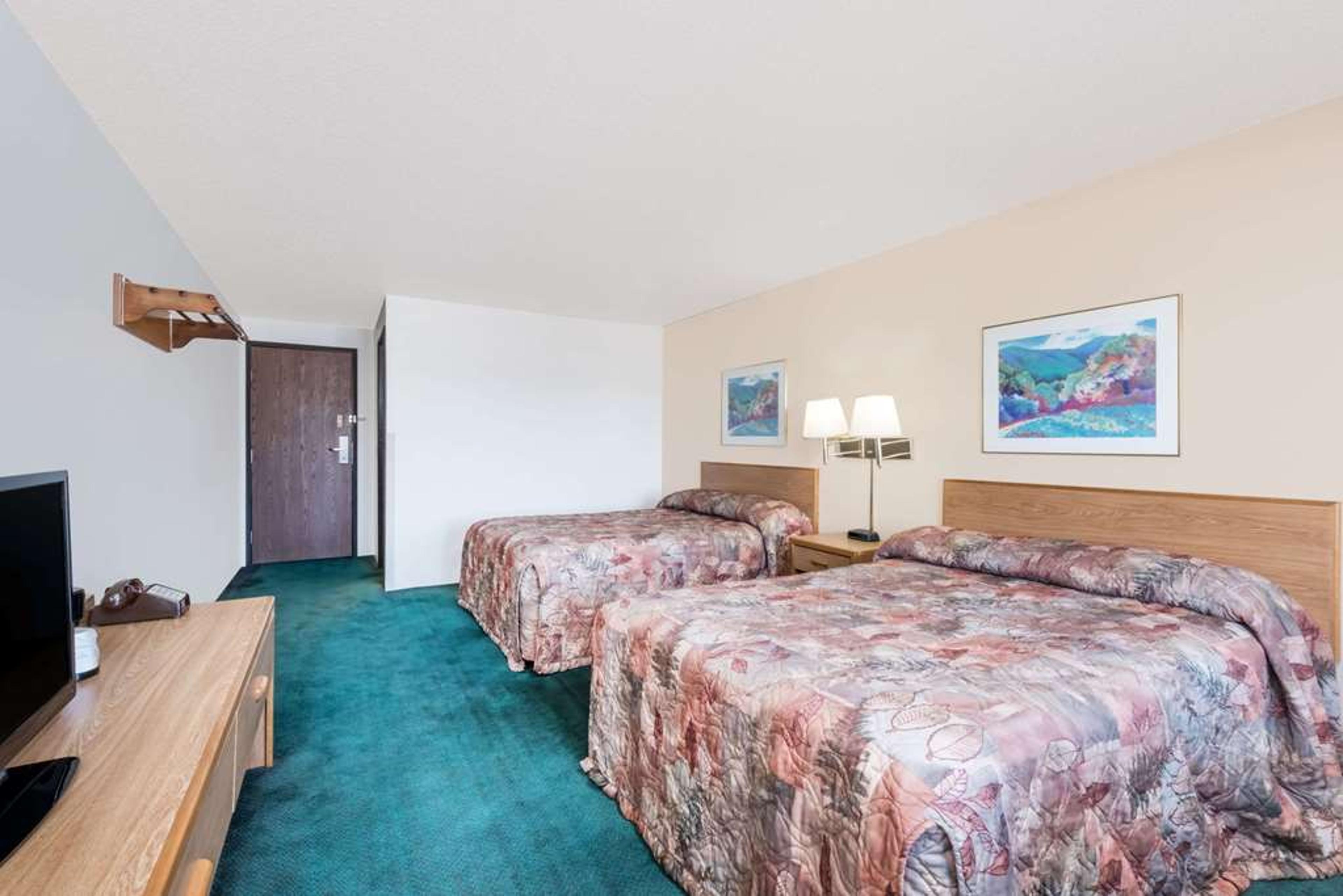 SUPER 8 BY WYNDHAM BELLE FOURCHE SD