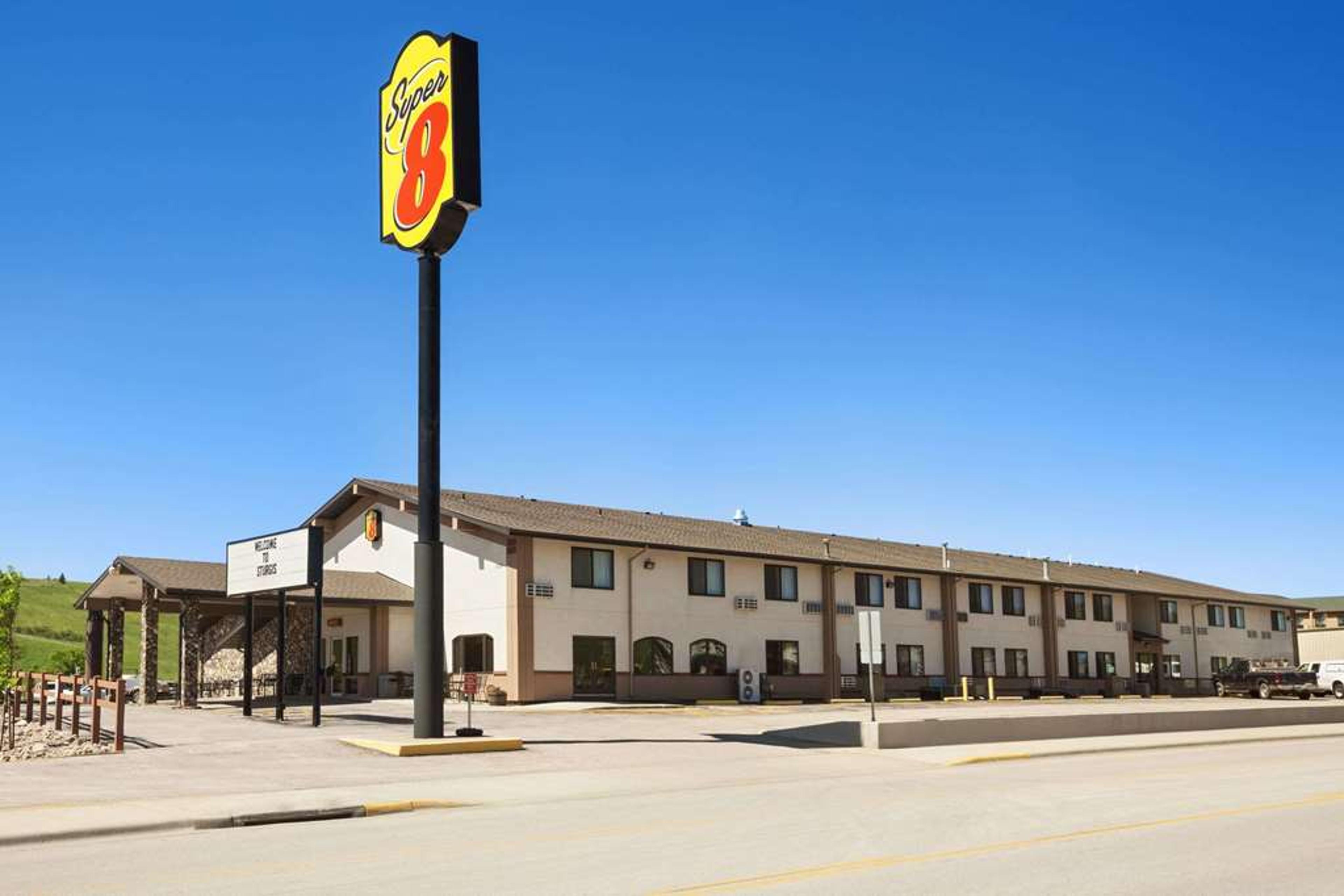 SUPER 8 BY WYNDHAM STURGIS
