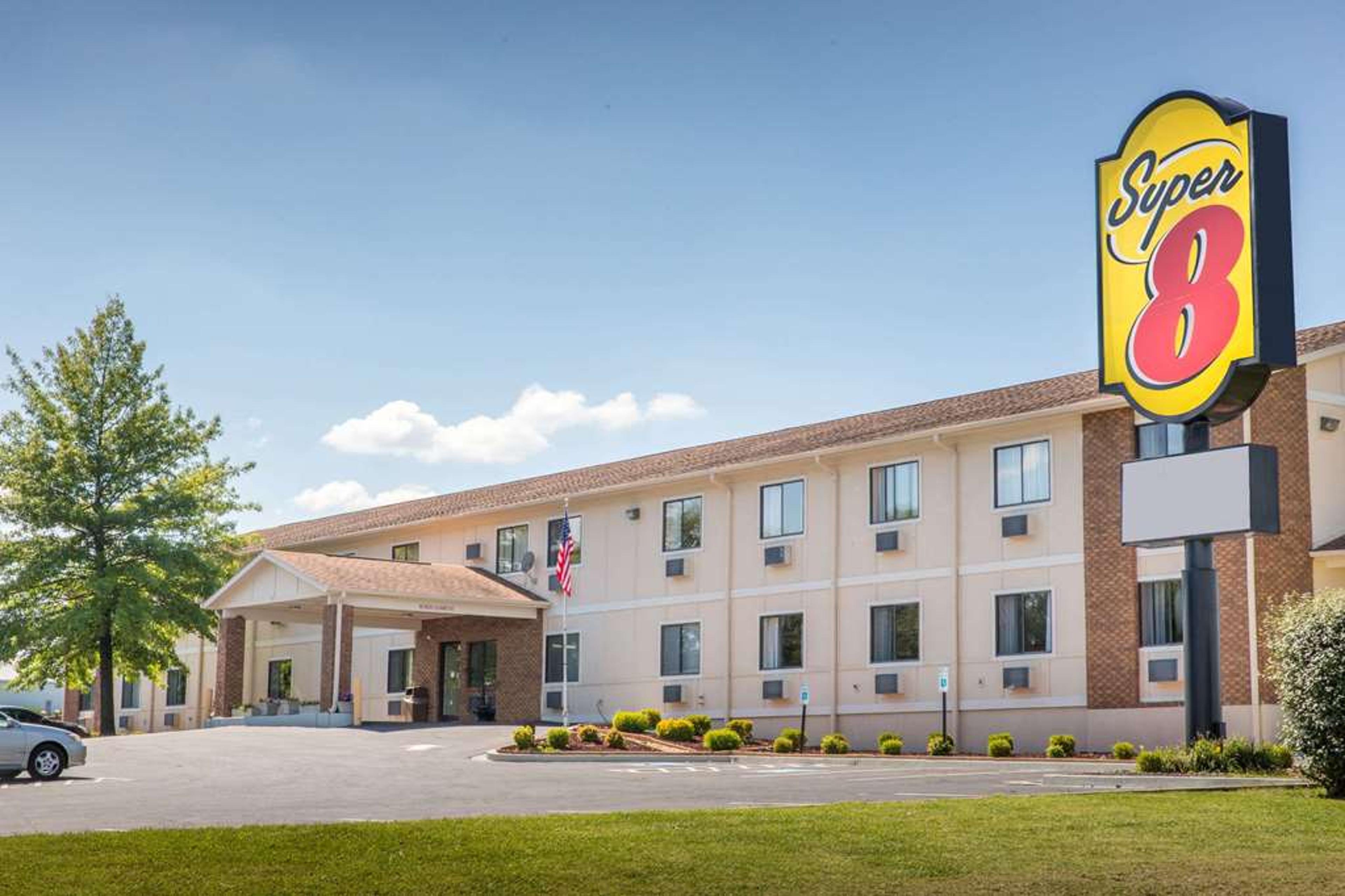 SUPER 8 BY WYNDHAM DANVILLE