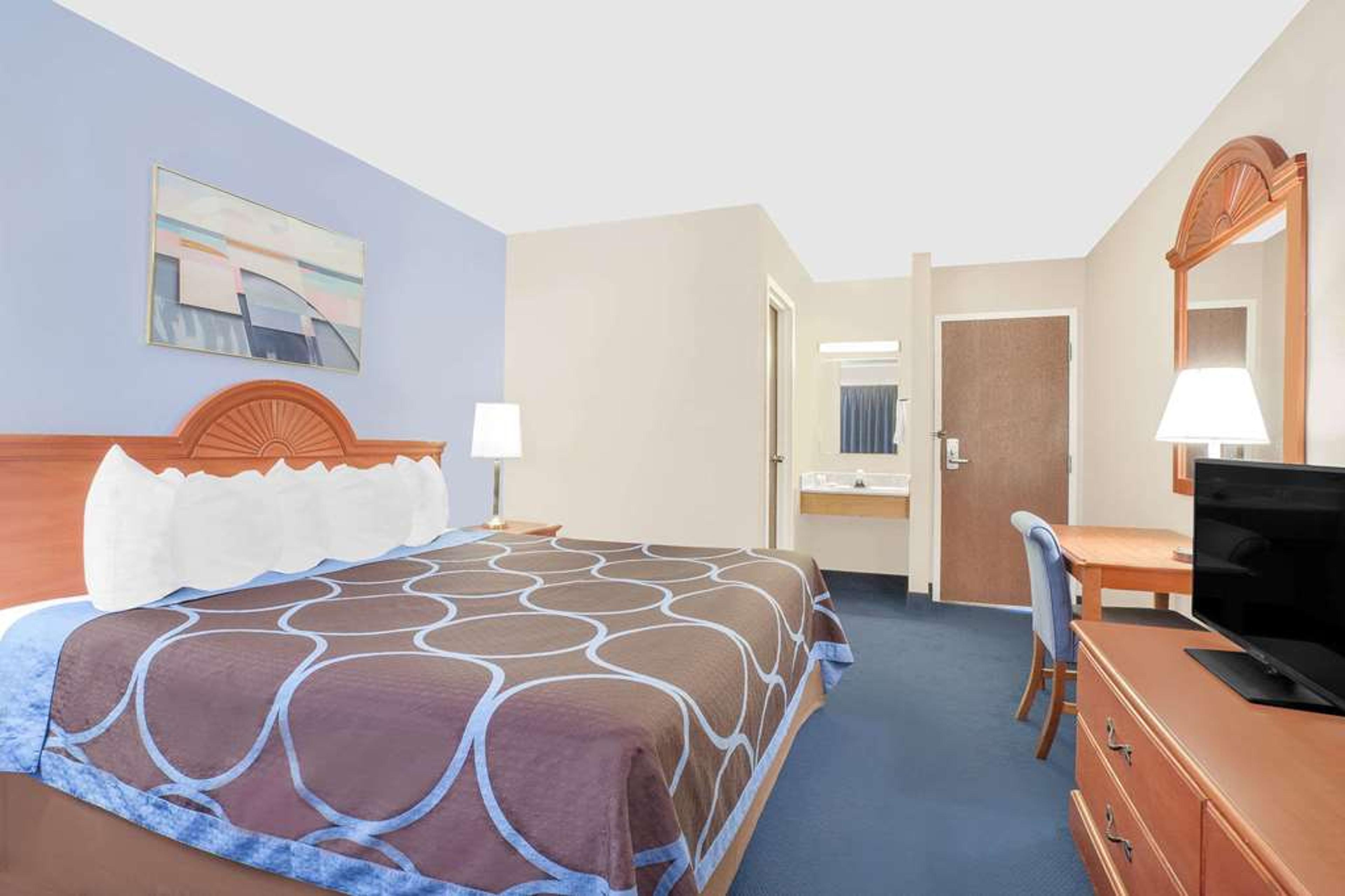 SUPER 8 BY WYNDHAM MIDDLETOWN