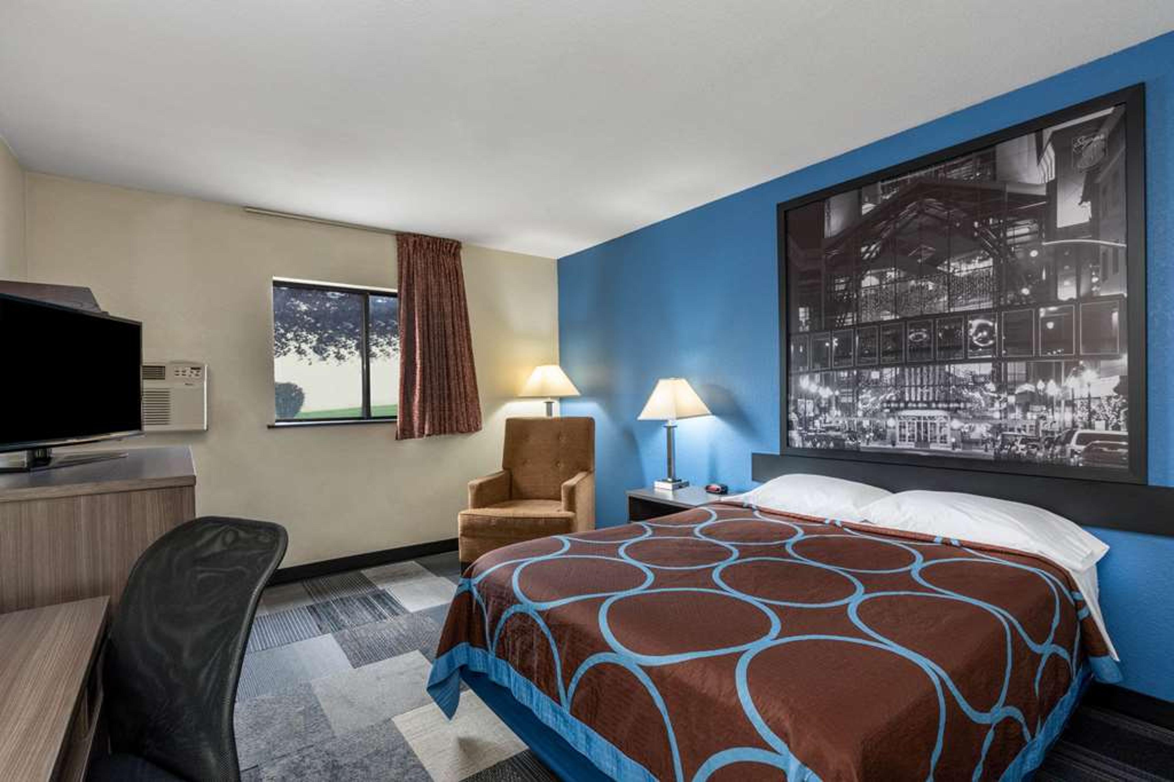 SUPER 8 BY WYNDHAM SPOKANE VALLEY