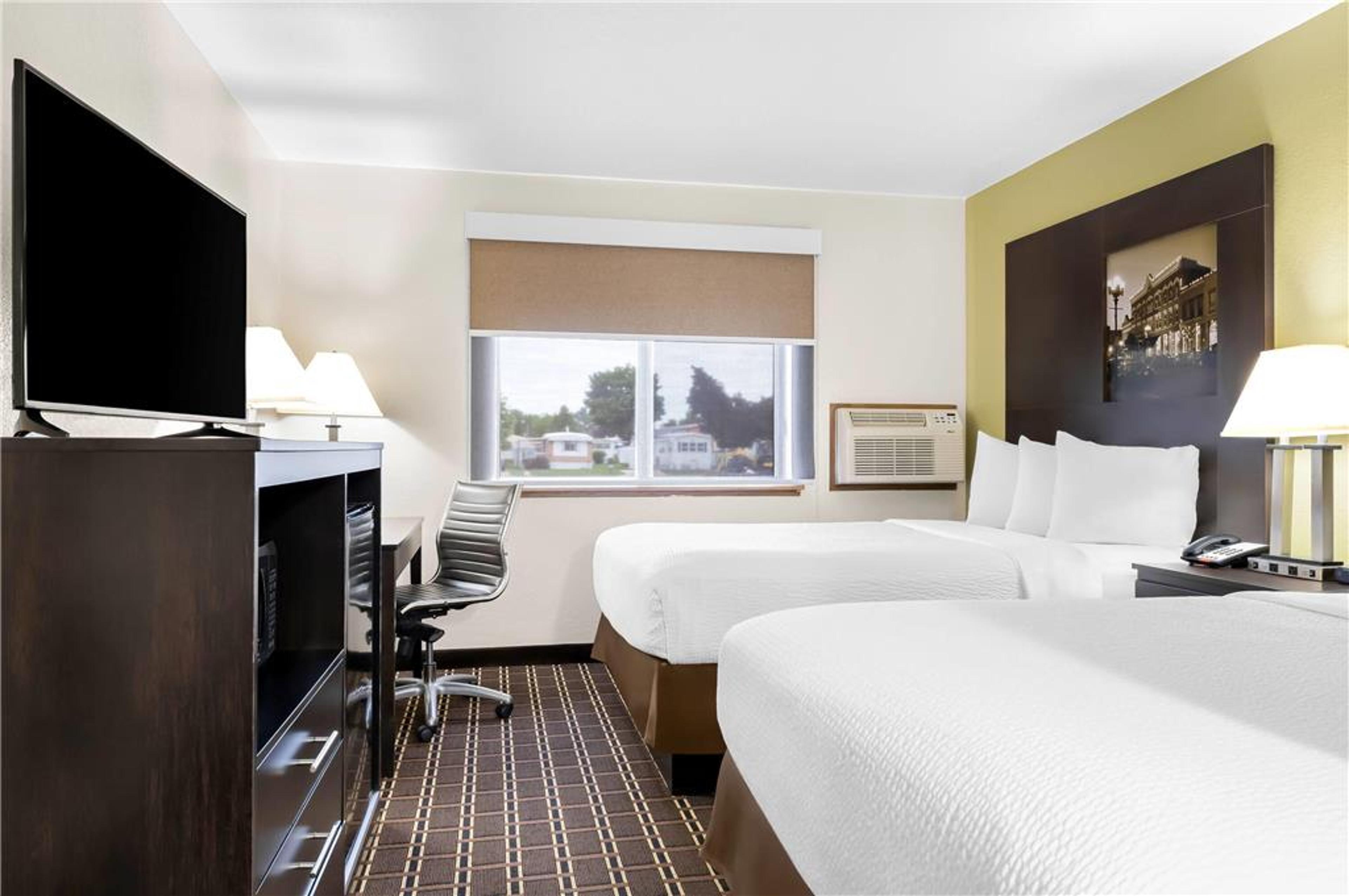 SUPER 8 BY WYNDHAM LA CROSSE