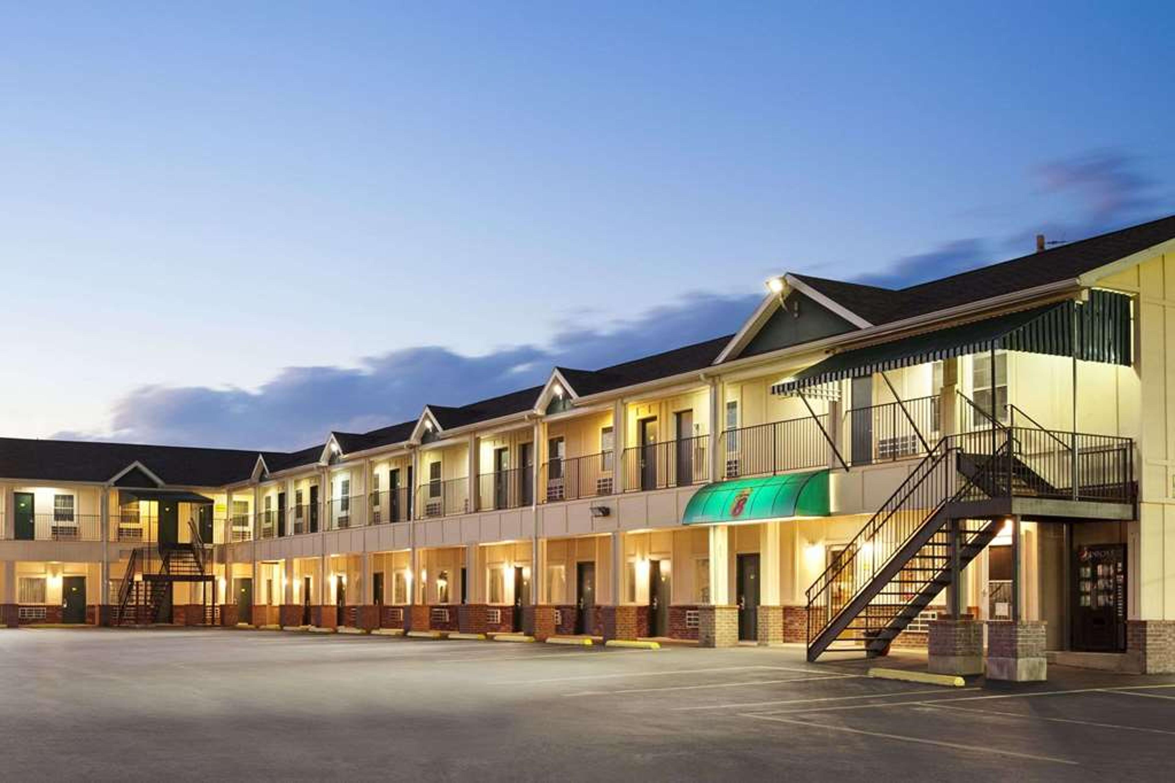 SUPER 8 BY WYNDHAM MIFFLINVILLE NEA
