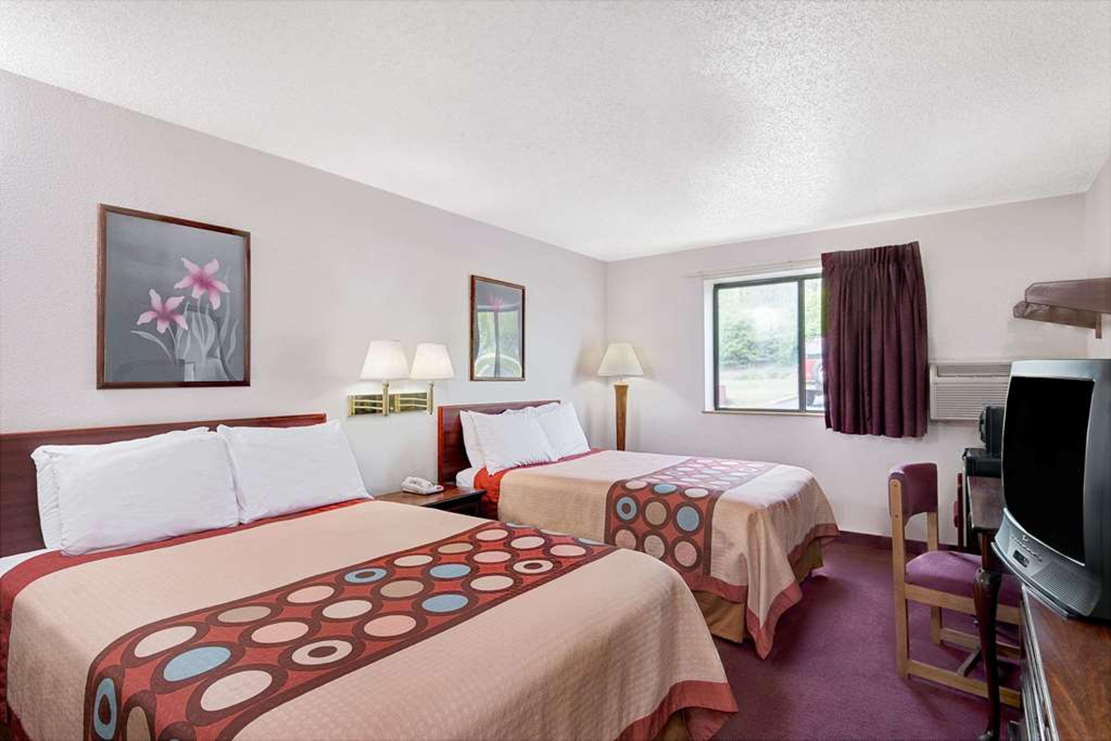 SUPER 8 BY WYNDHAM WAYNESBURG