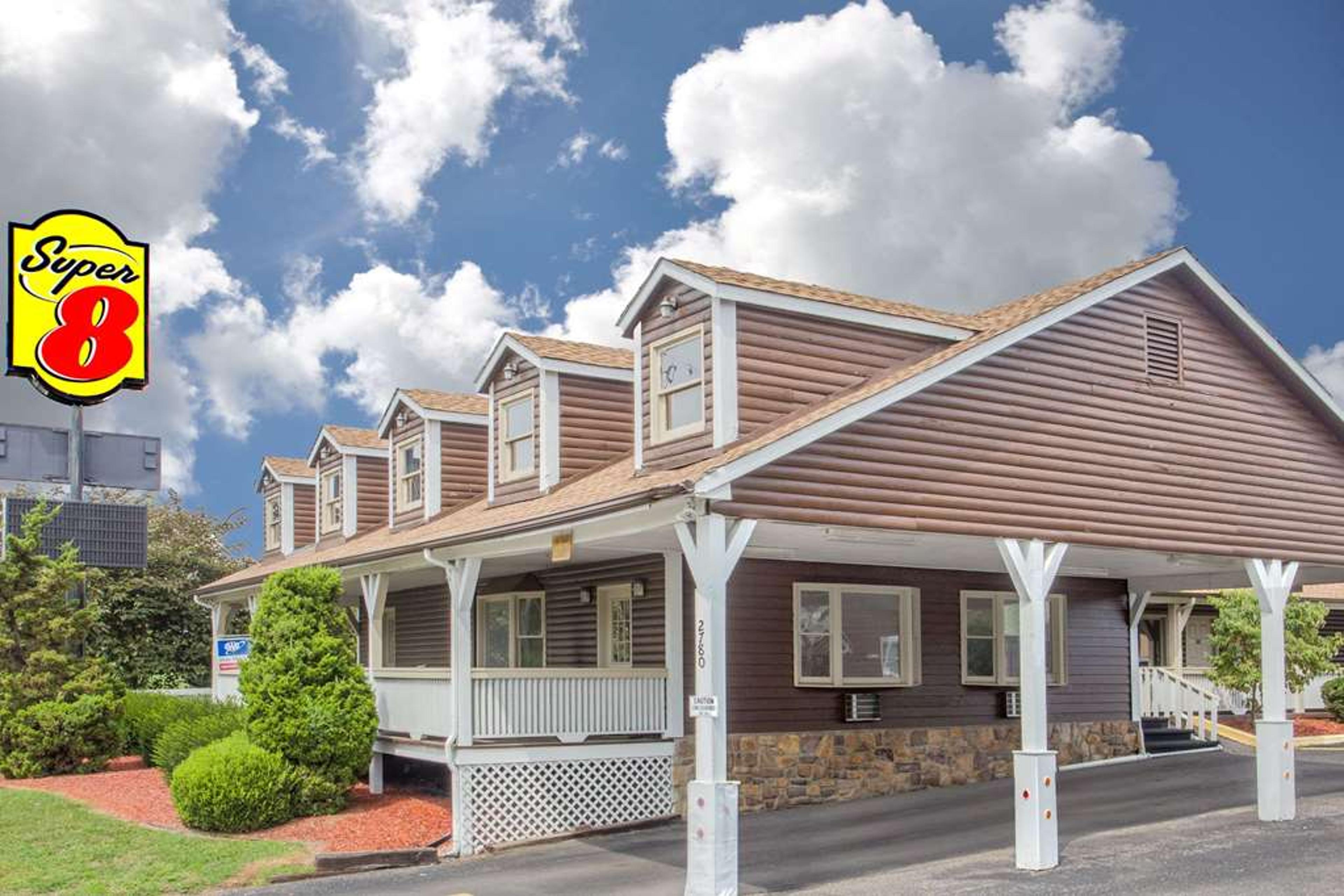 SUPER 8 BY WYNDHAM CHRISTIANSBURG