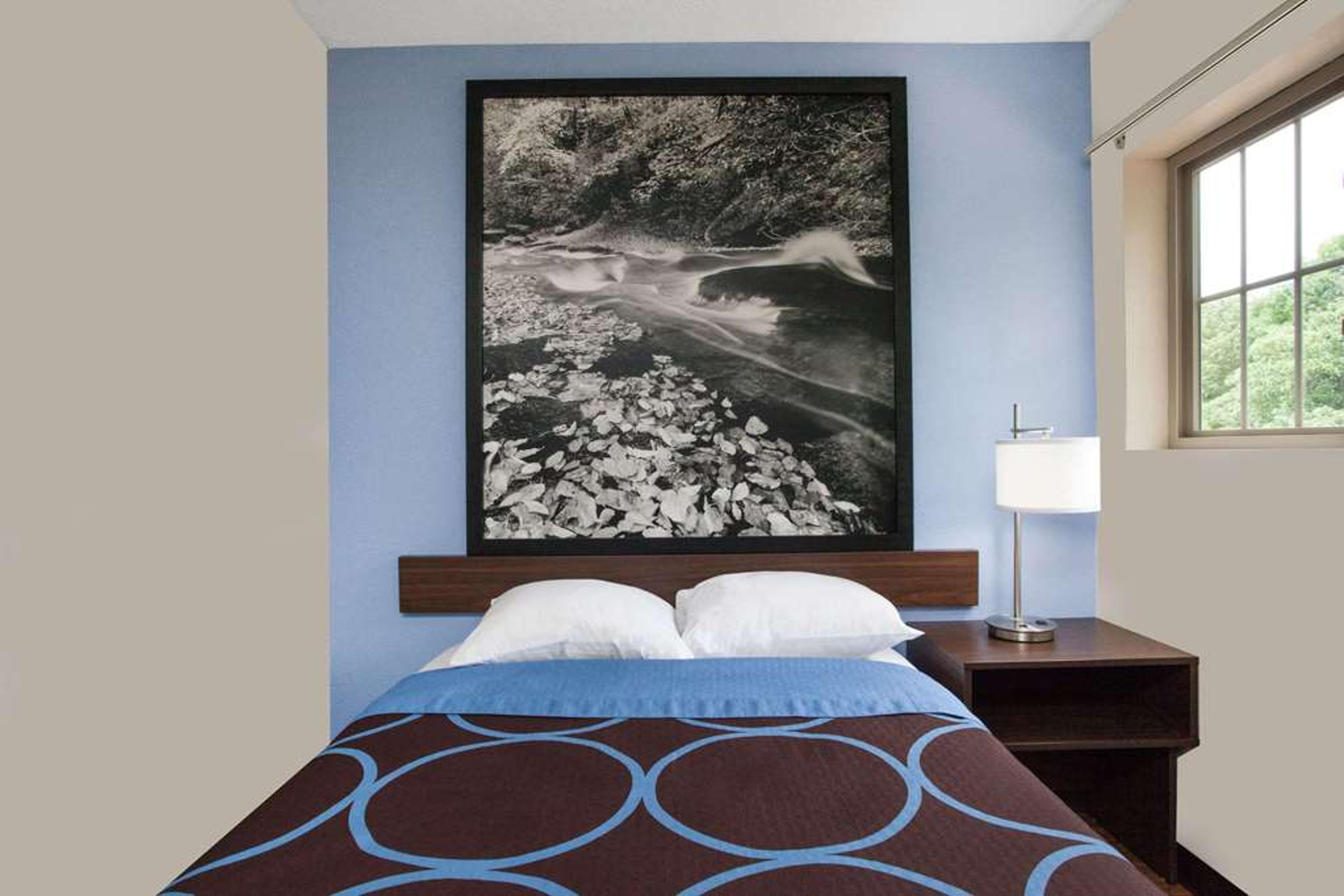 SUPER 8 BY WYNDHAM ONEONTA/COO