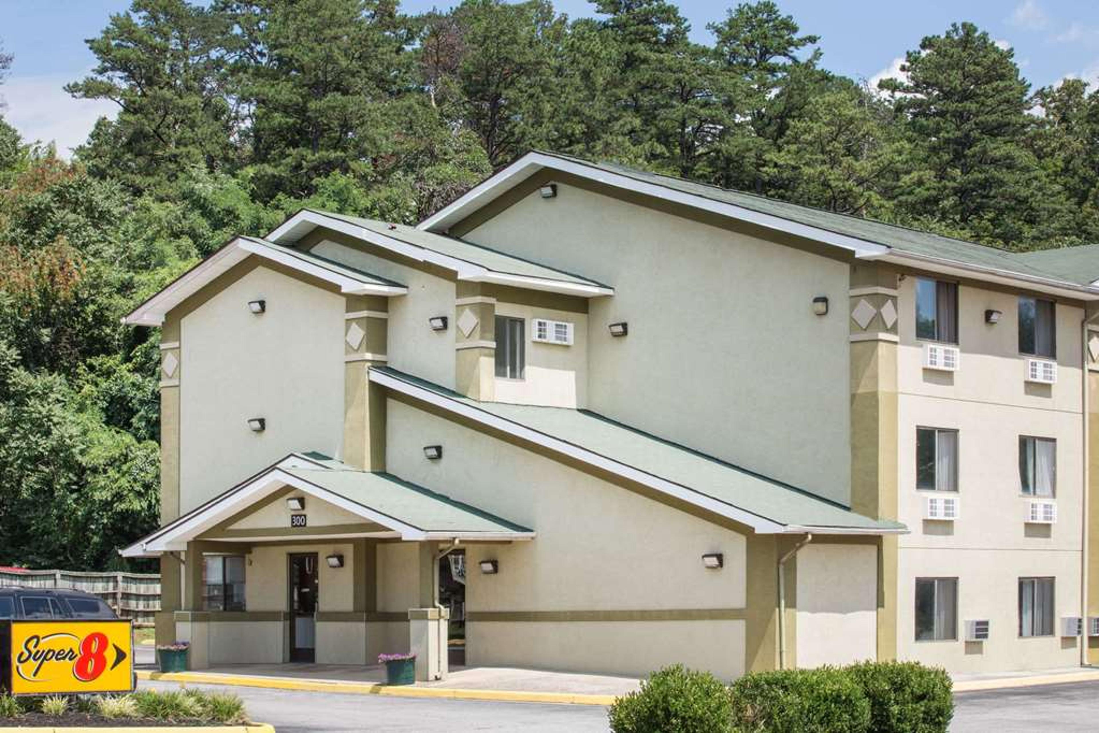 SUPER 8 BY WYNDHAM SALEM VA