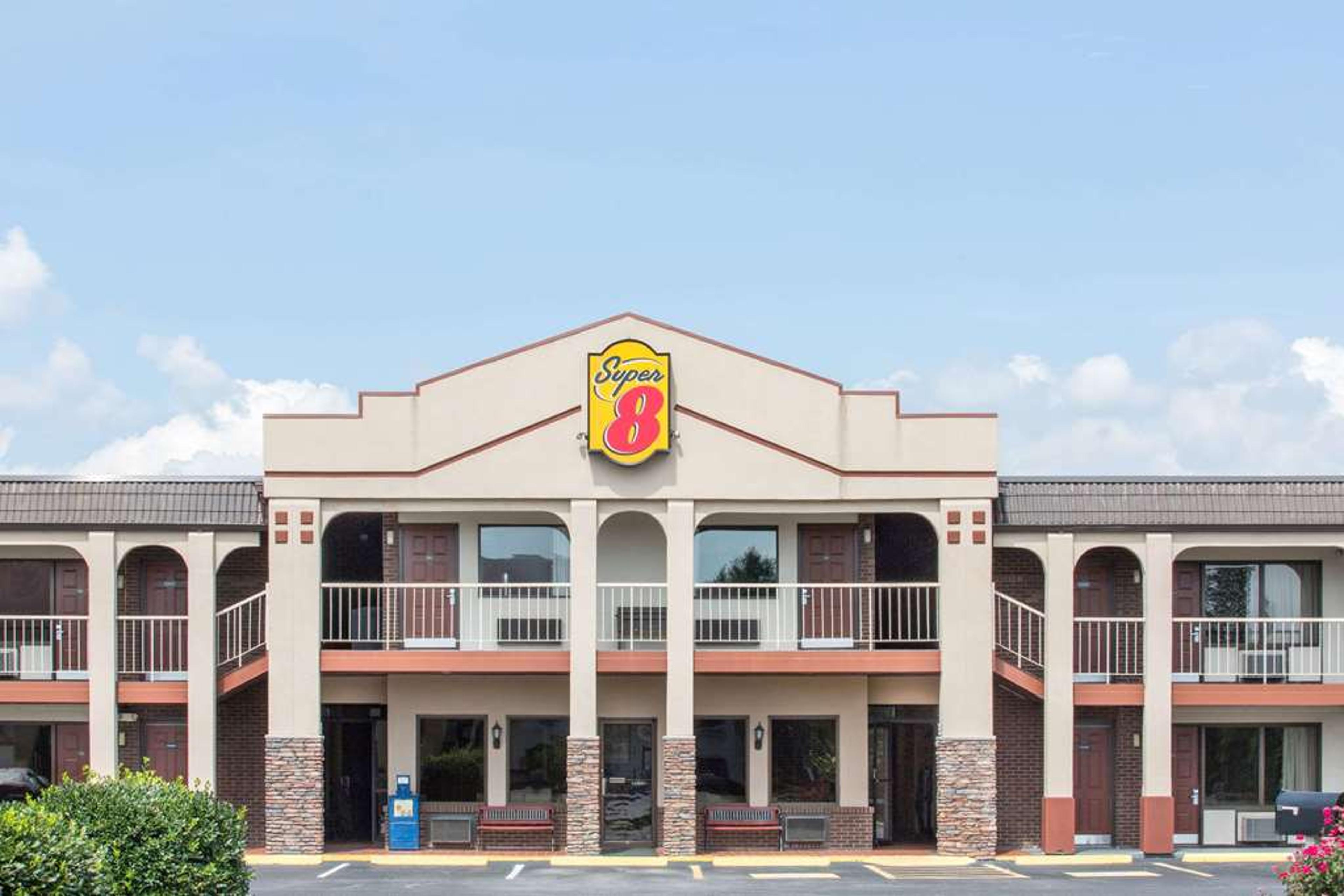 SUPER 8 BY WYNDHAM WYTHEVILLE