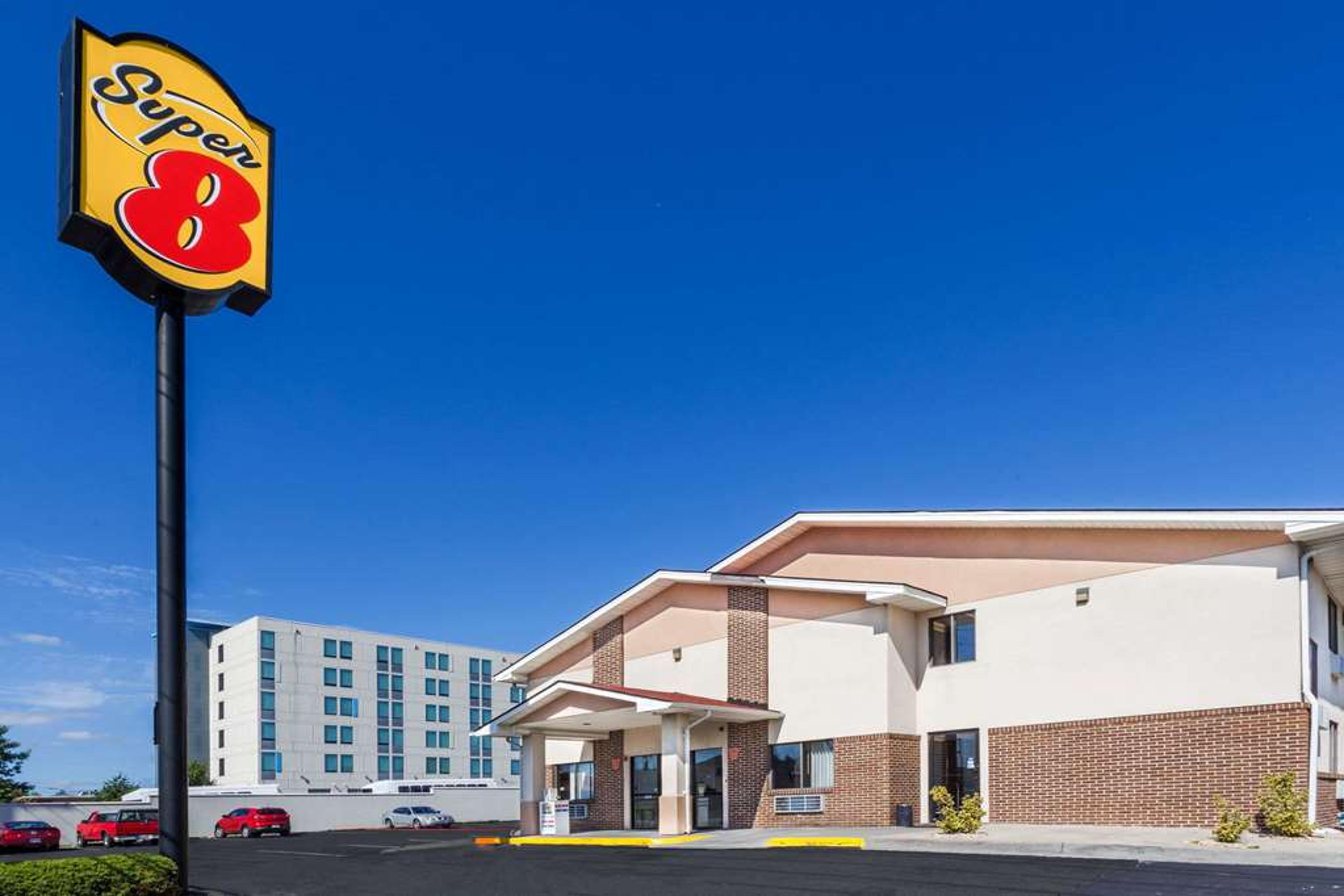 SUPER 8 BY WYNDHAM WINCHESTER VA
