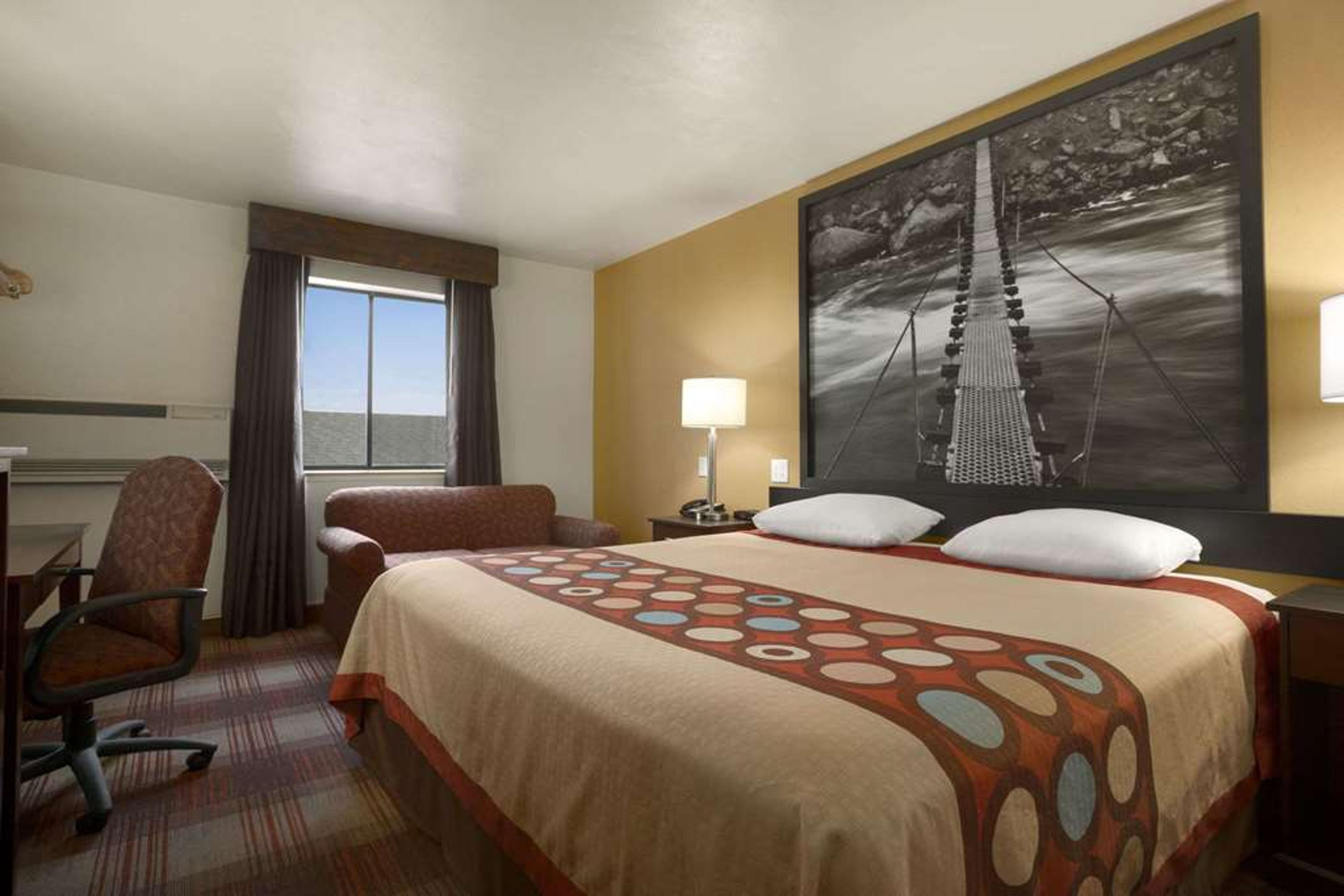 SUPER 8 BY WYNDHAM IDAHO FALLS