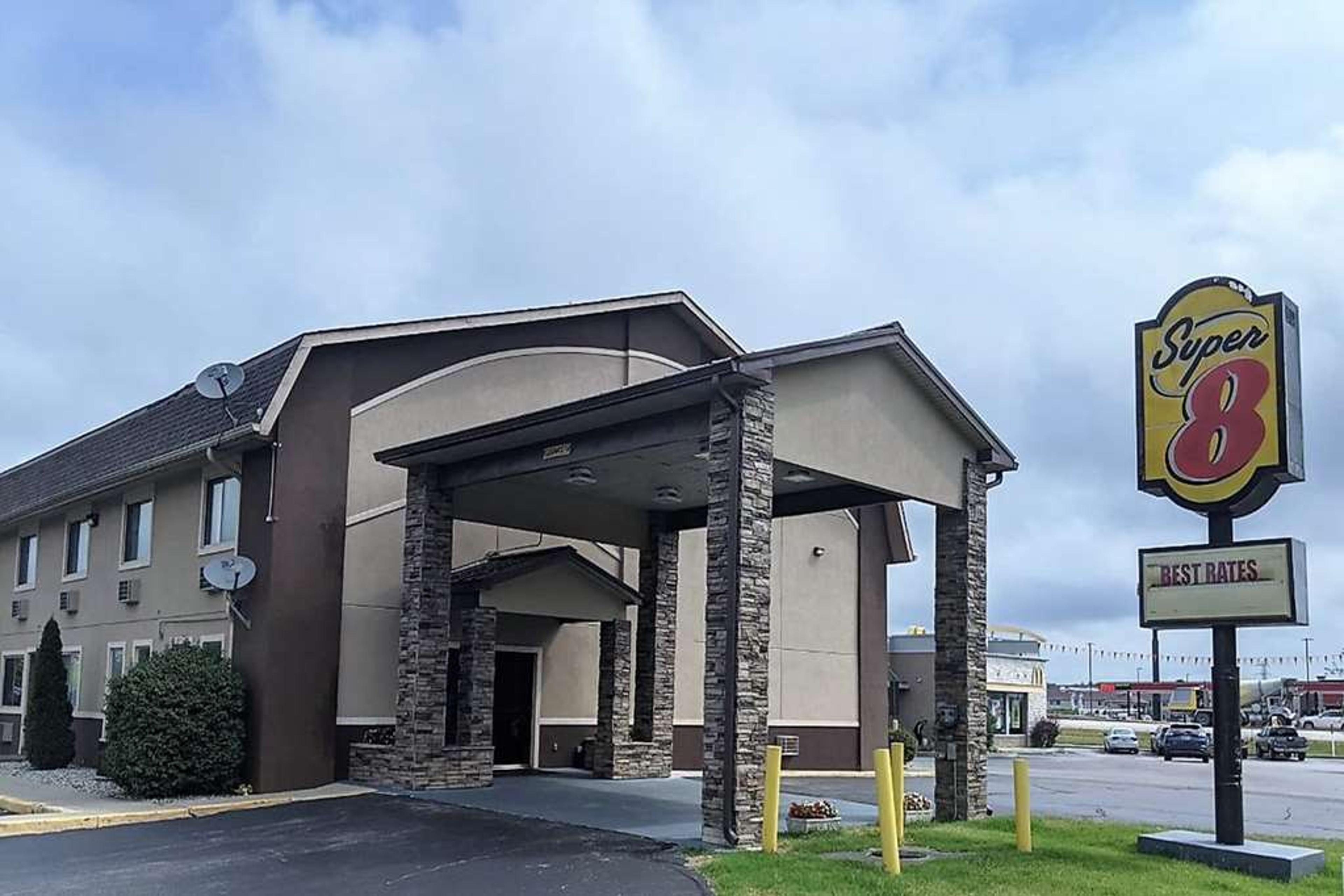 SUPER 8 BY WYNDHAM SHELBYVILLE