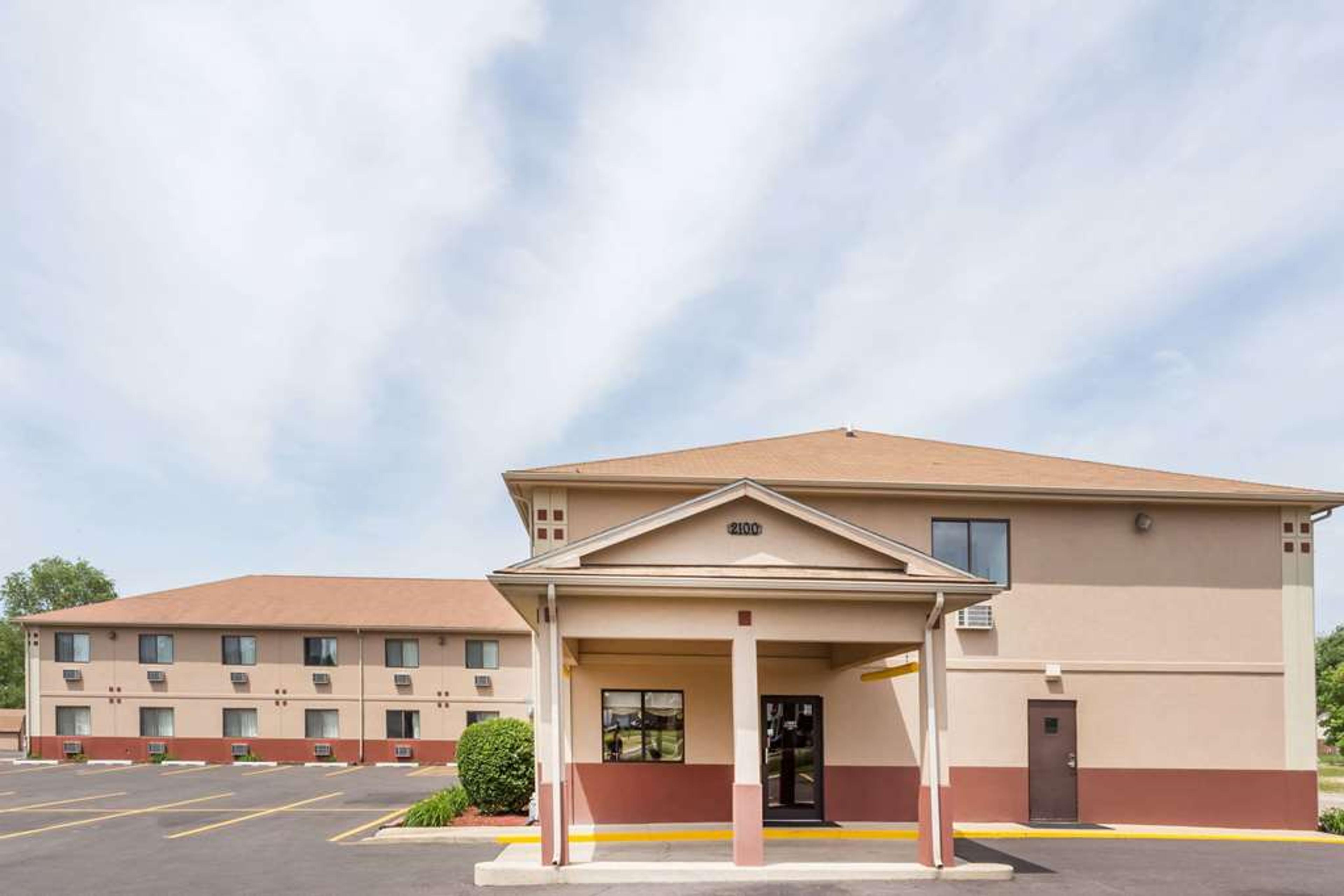 Hotel Photo 1