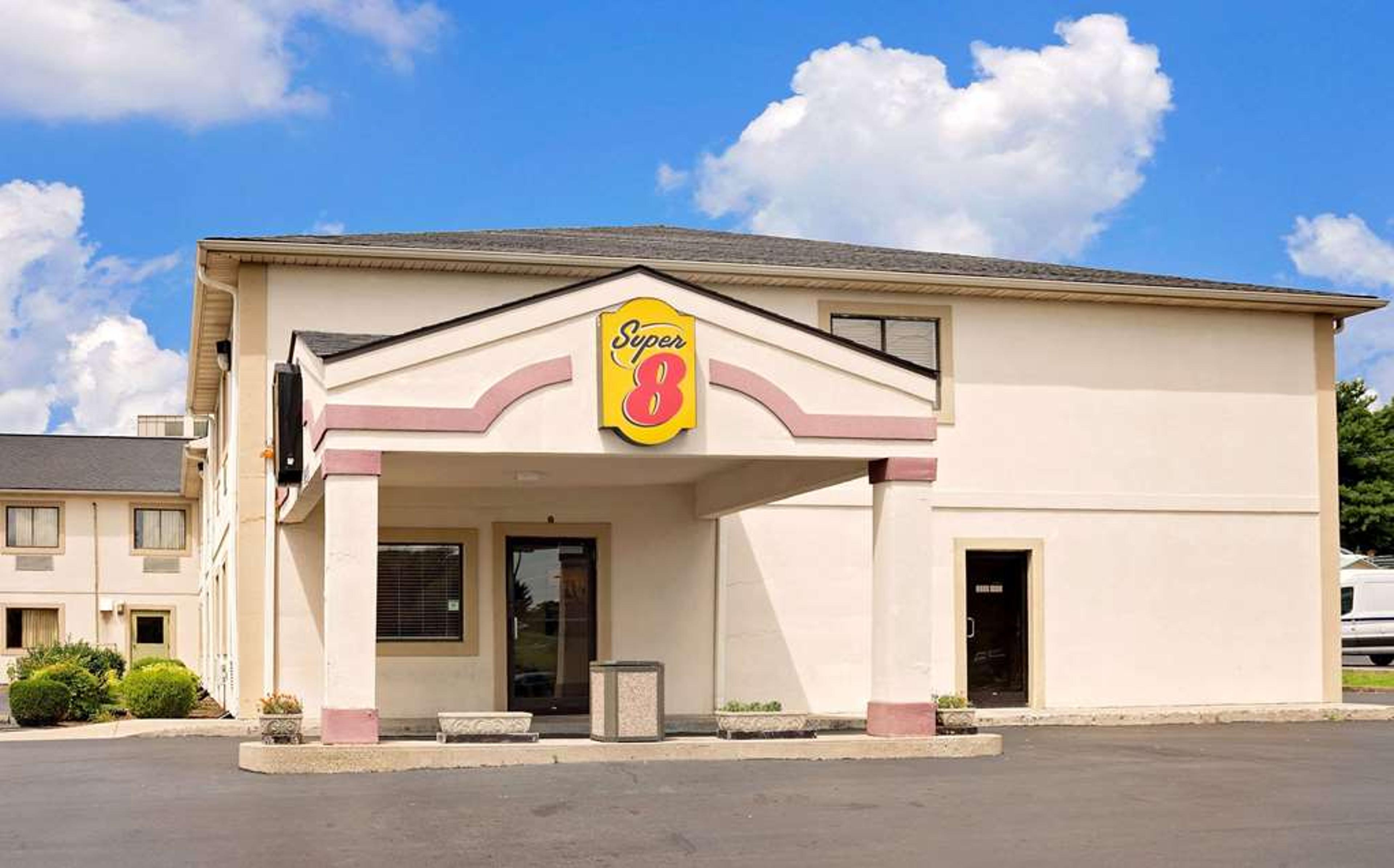 SUPER 8 BY WYNDHAM SOMERSET