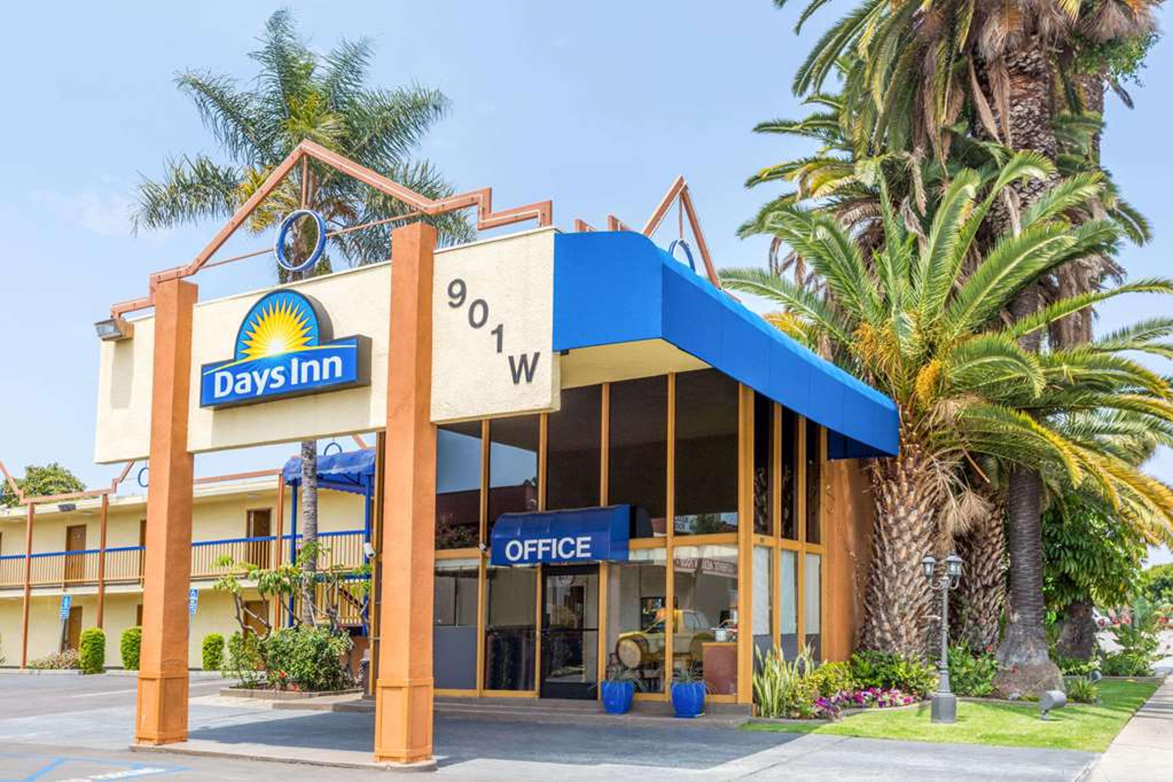 DAYS INN BY WYNDHAM LOS ANGELES LAX