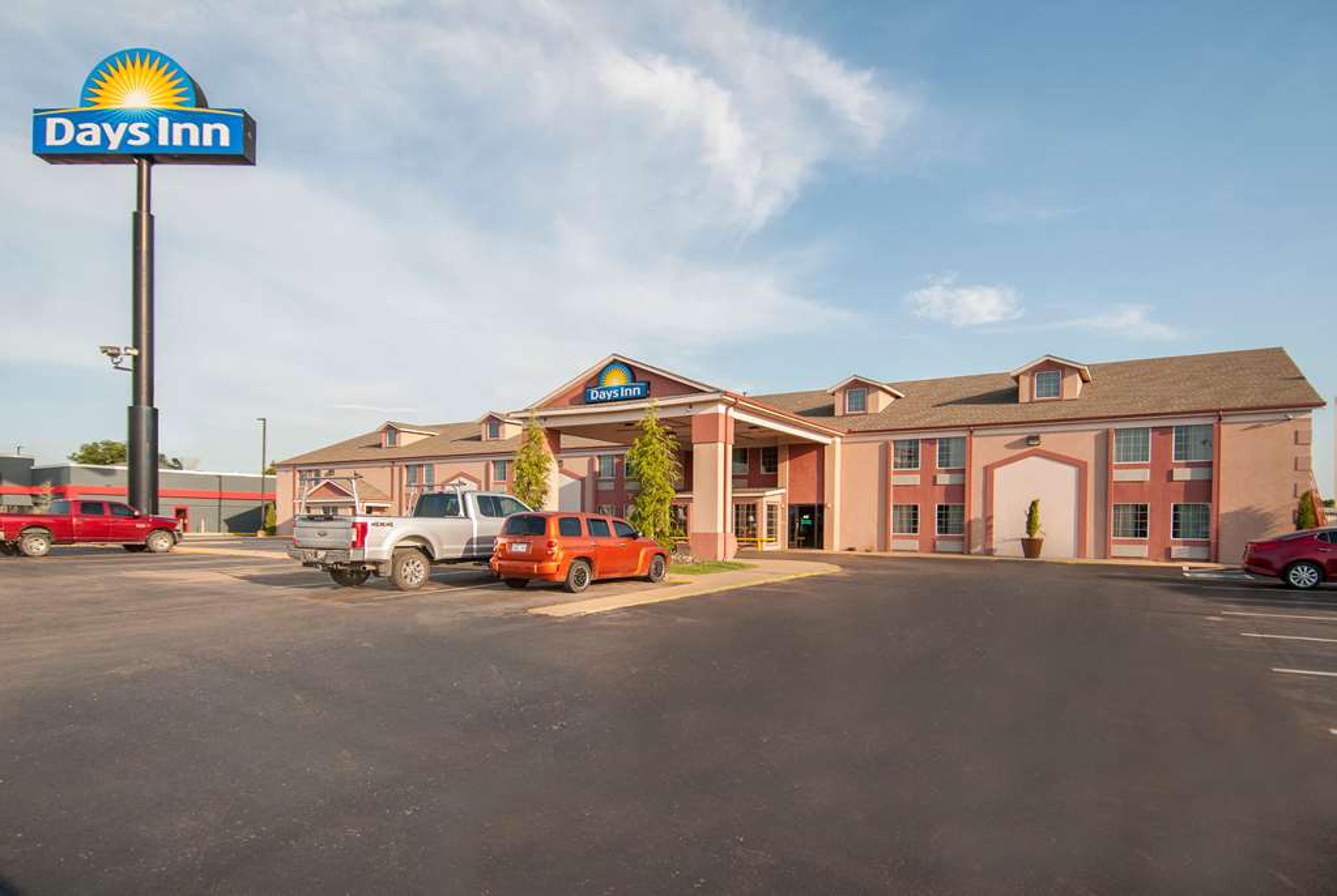 DAYS INN BY WYNDHAM PAULS VALLEY