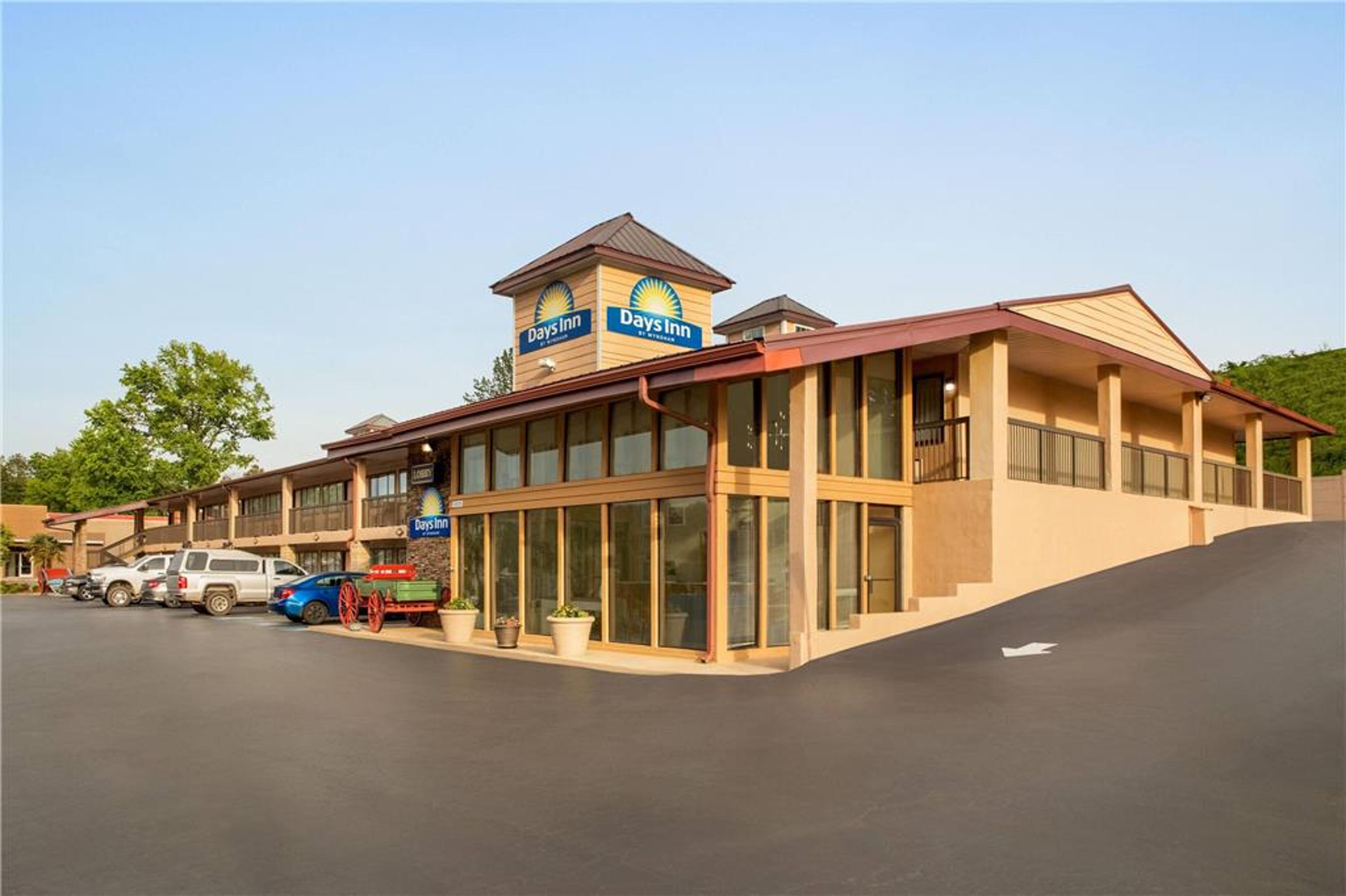 DAYS INN BY WYNDHAM CARTERSVILLE
