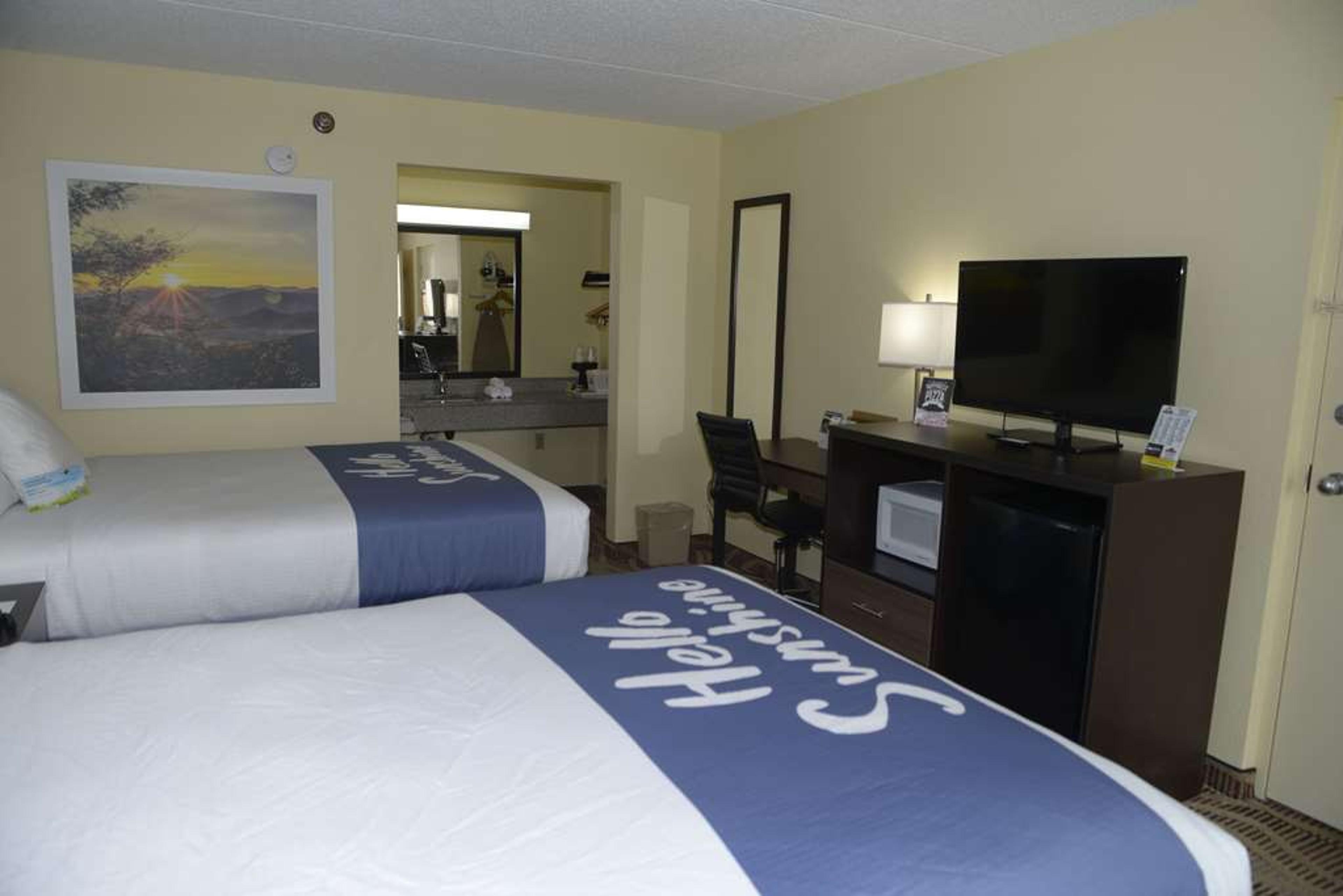 DAYS INN BY WYNDHAM KODAK/SEVIERVIL