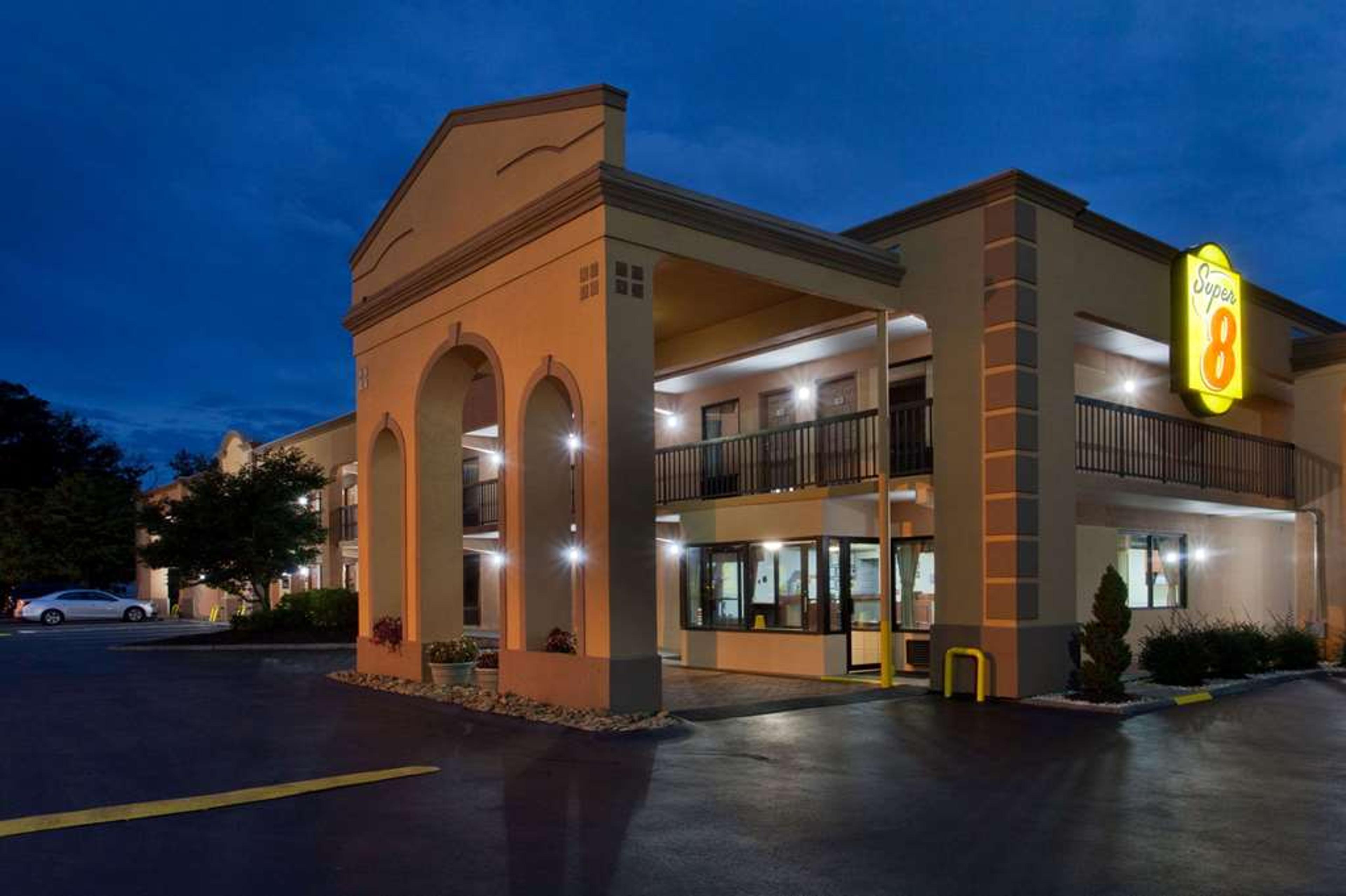 SUPER 8 BY WYNDHAM KNOXVILLE WEST/F
