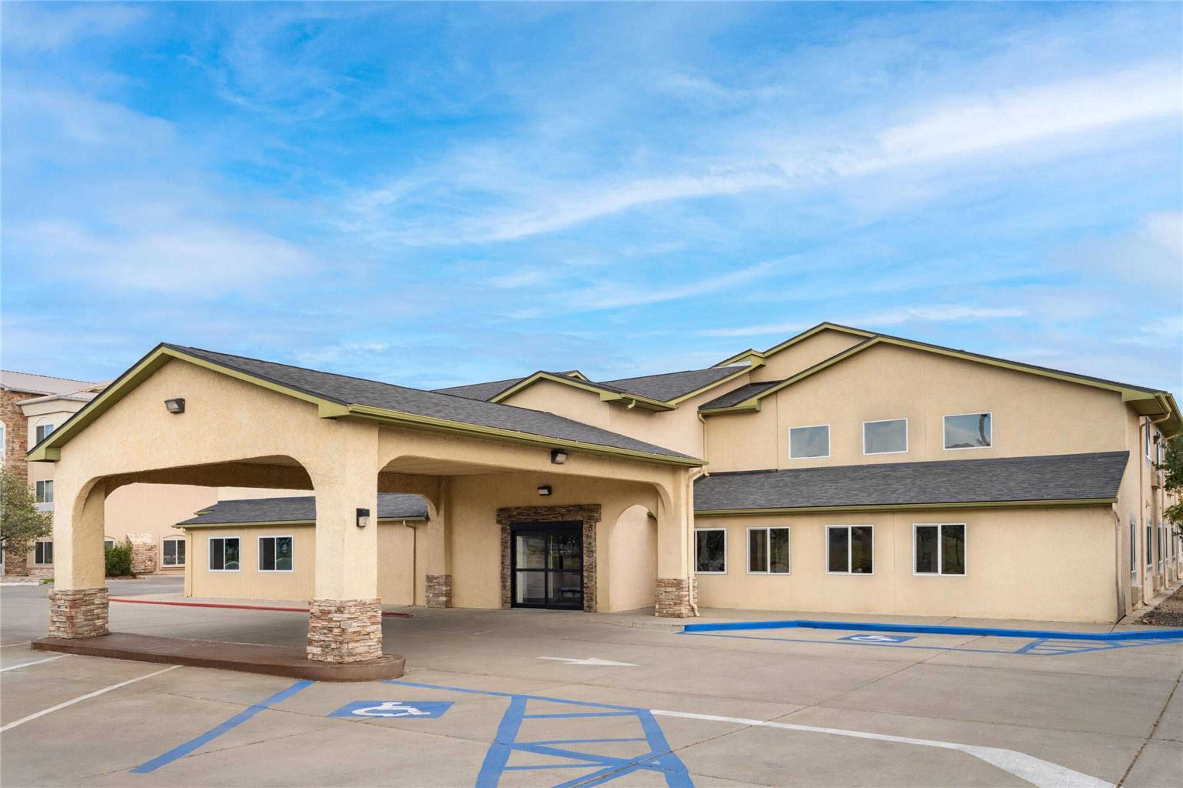 DAYS INN BY WYNDHAM LAS VEGAS