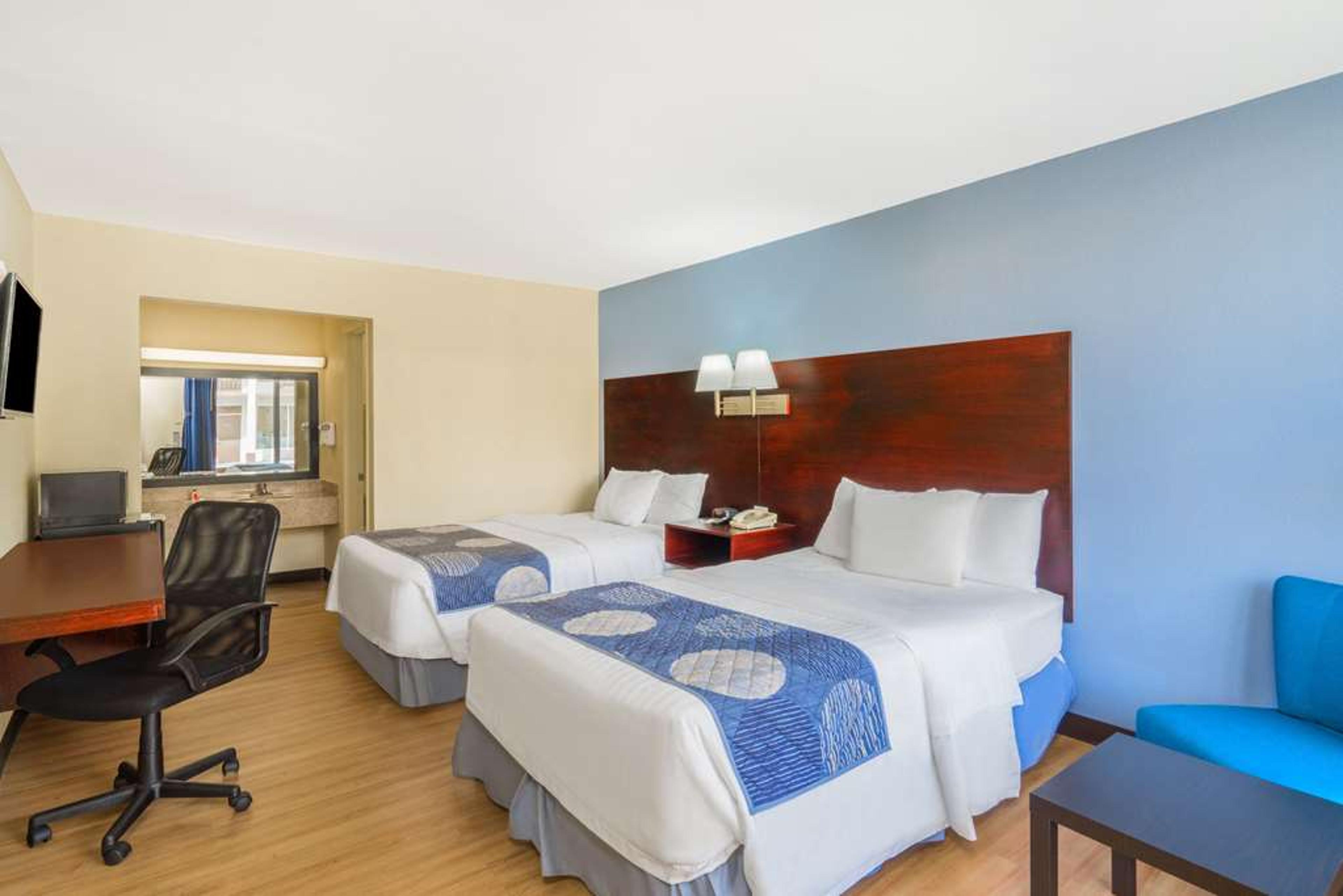 DAYS INN BY WYNDHAM STATESVILL