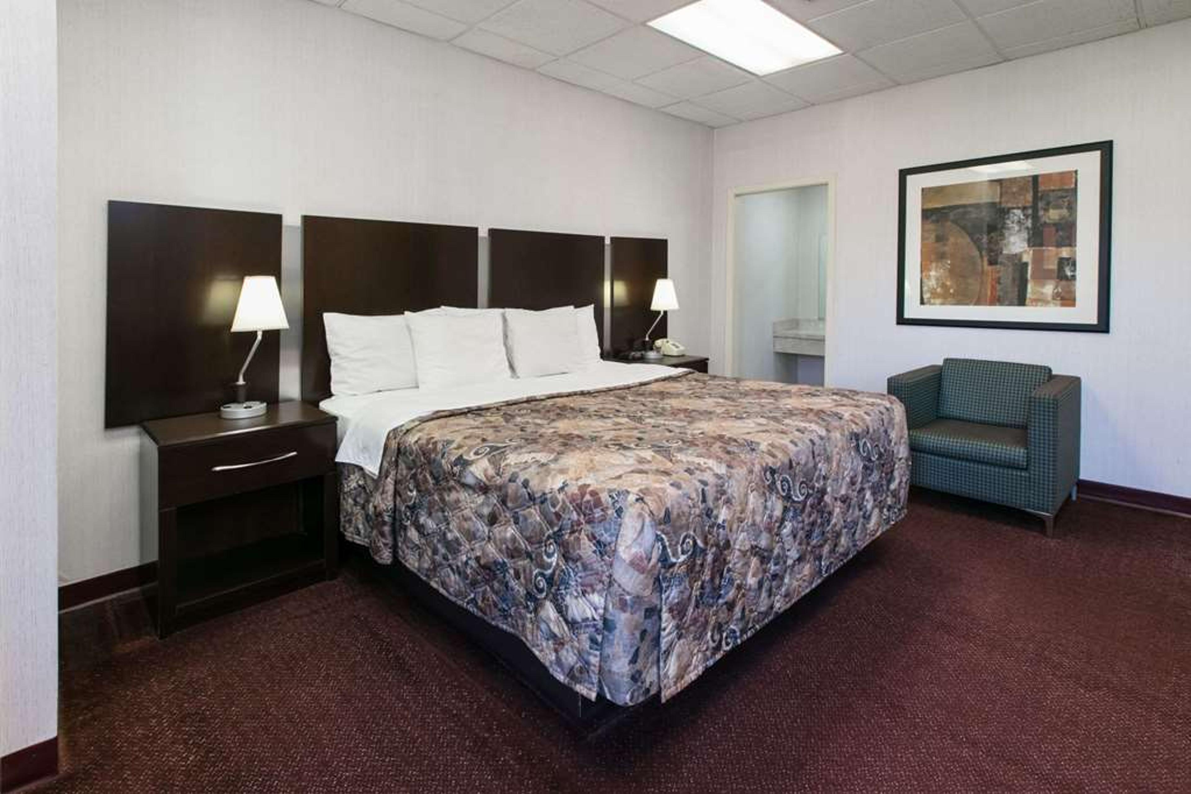 Knights Inn Longview