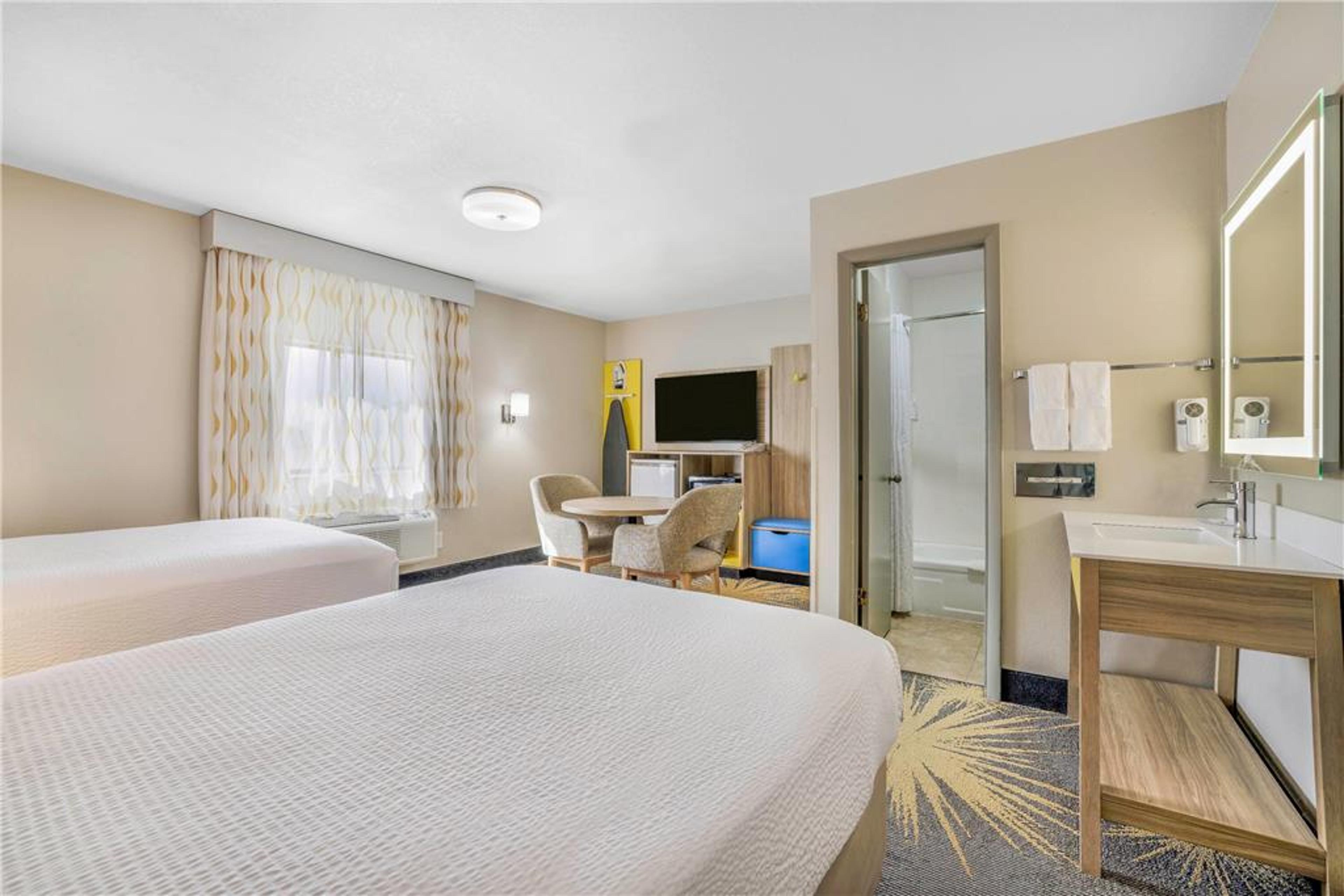 DAYS INN BY WYNDHAM CORTEZ