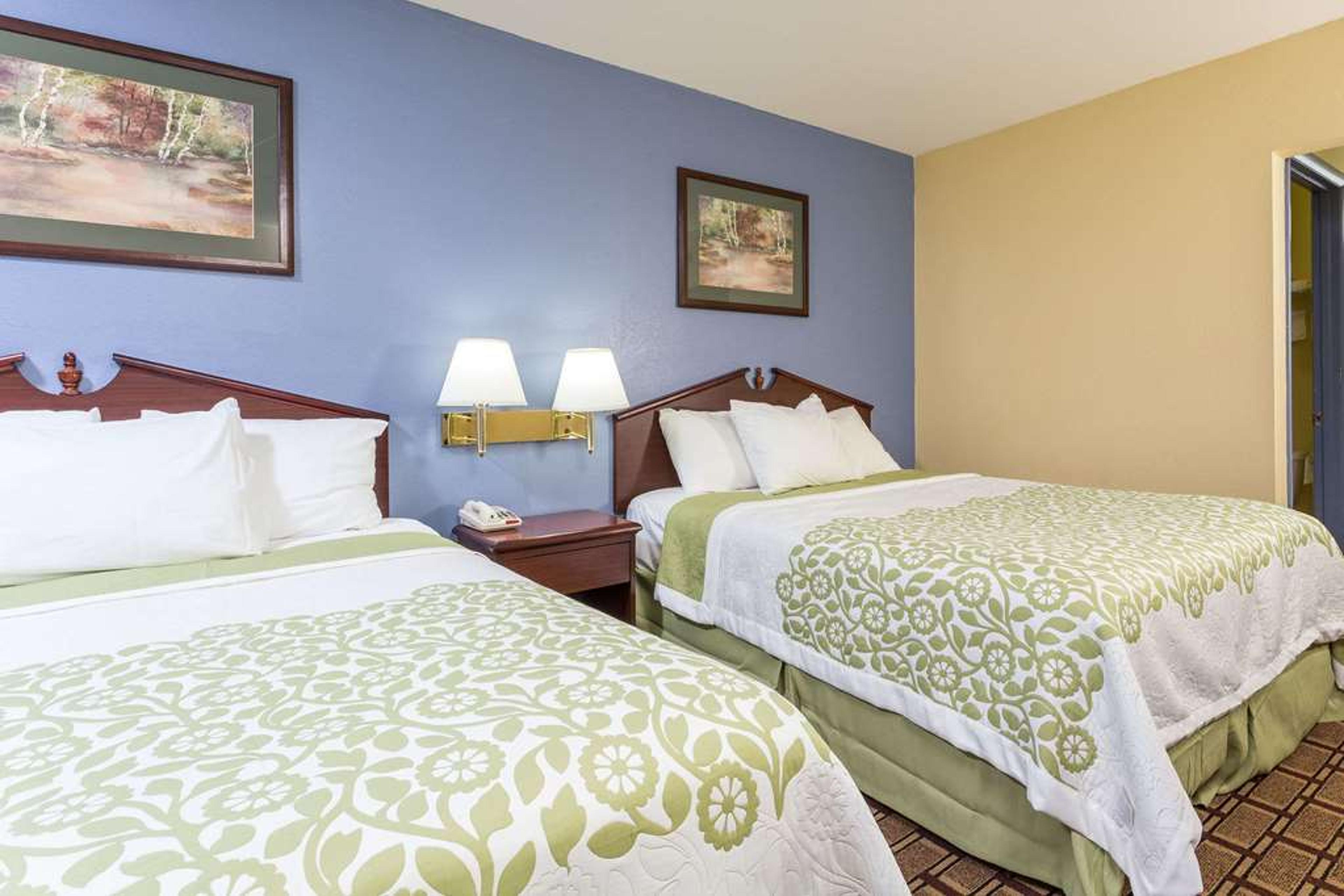 DAYS INN DICKSON TN