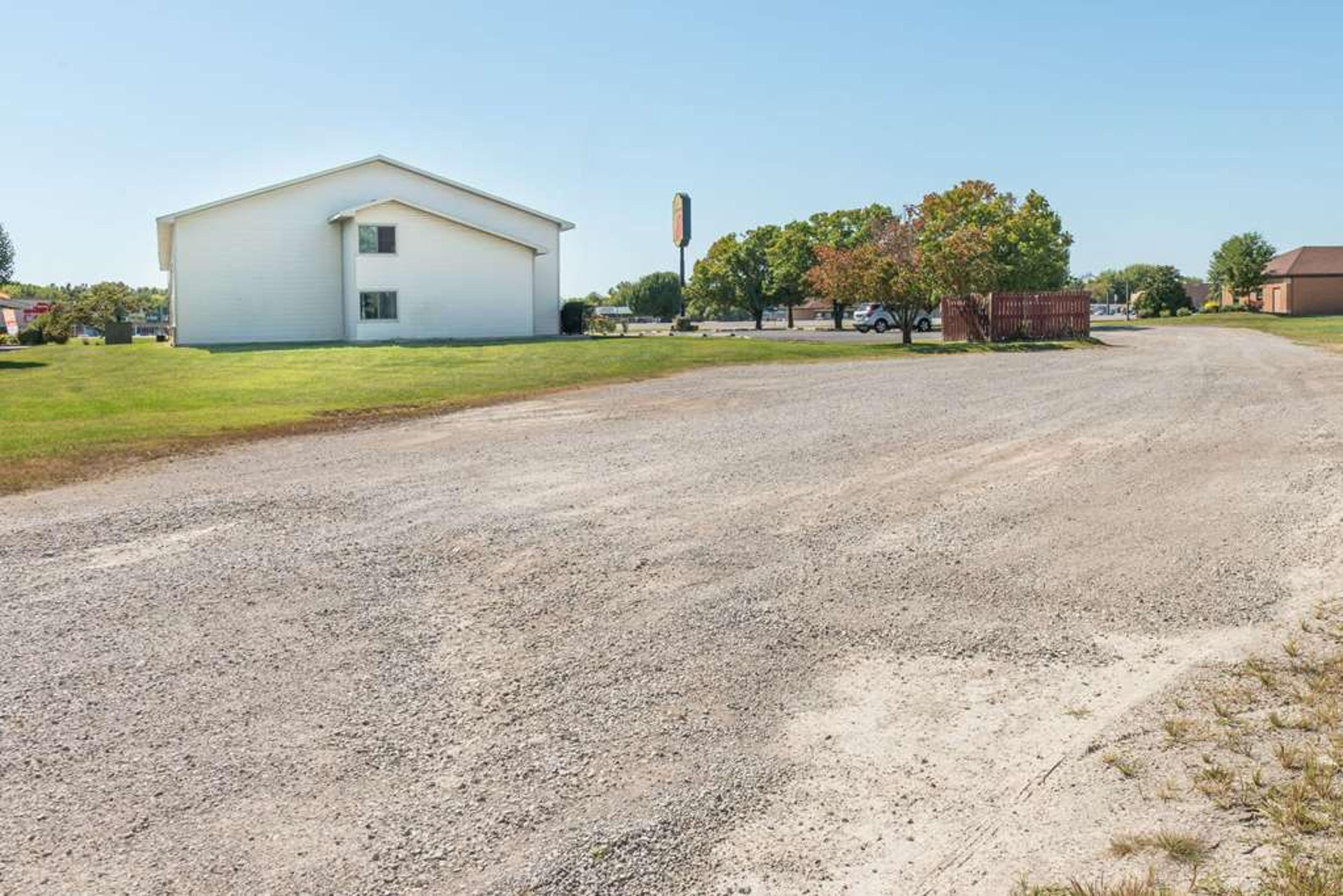 SUPER 8 BY WYNDHAM DU QUOIN