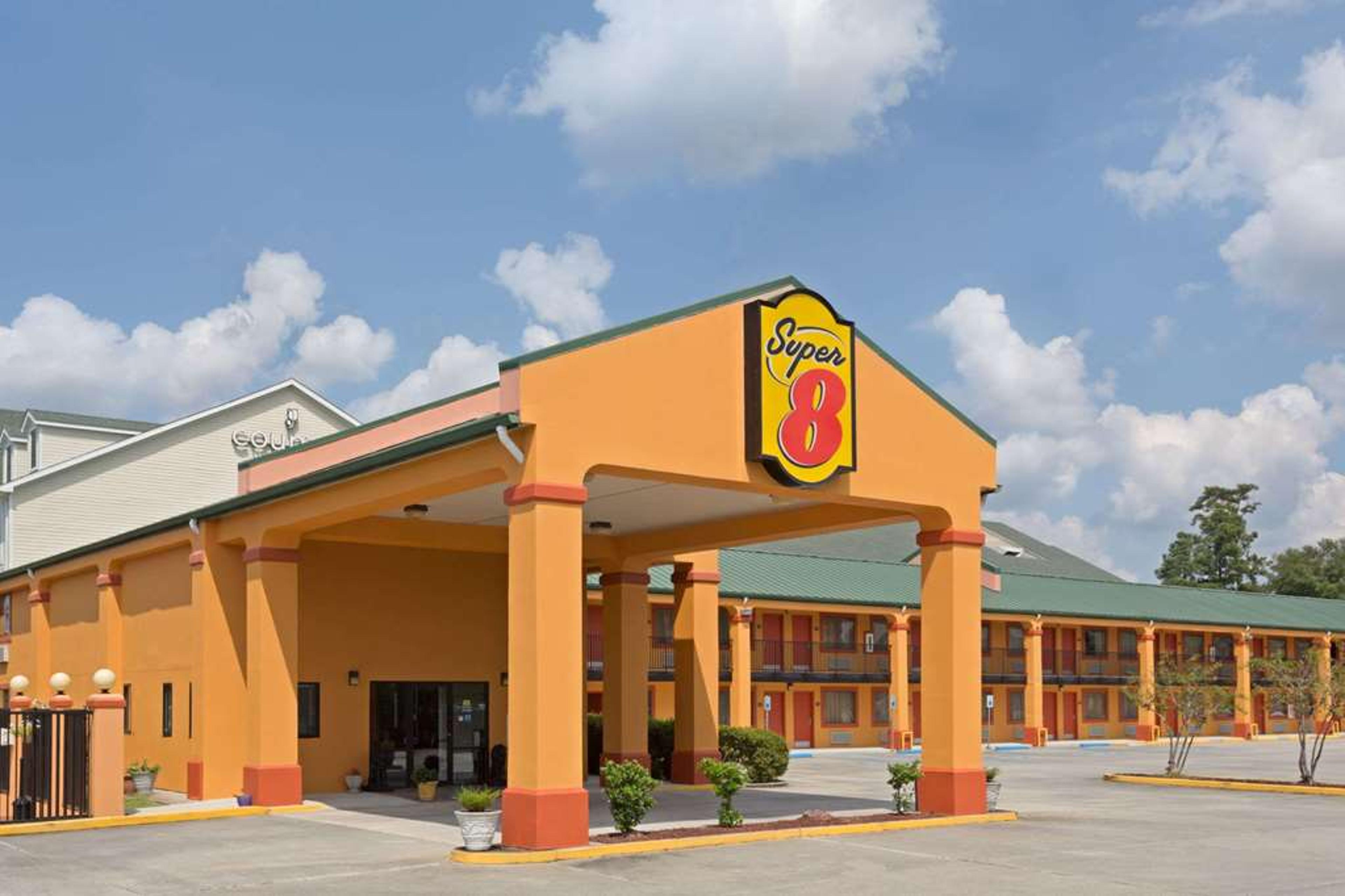 SUPER 8 BY WYNDHAM COVINGTON