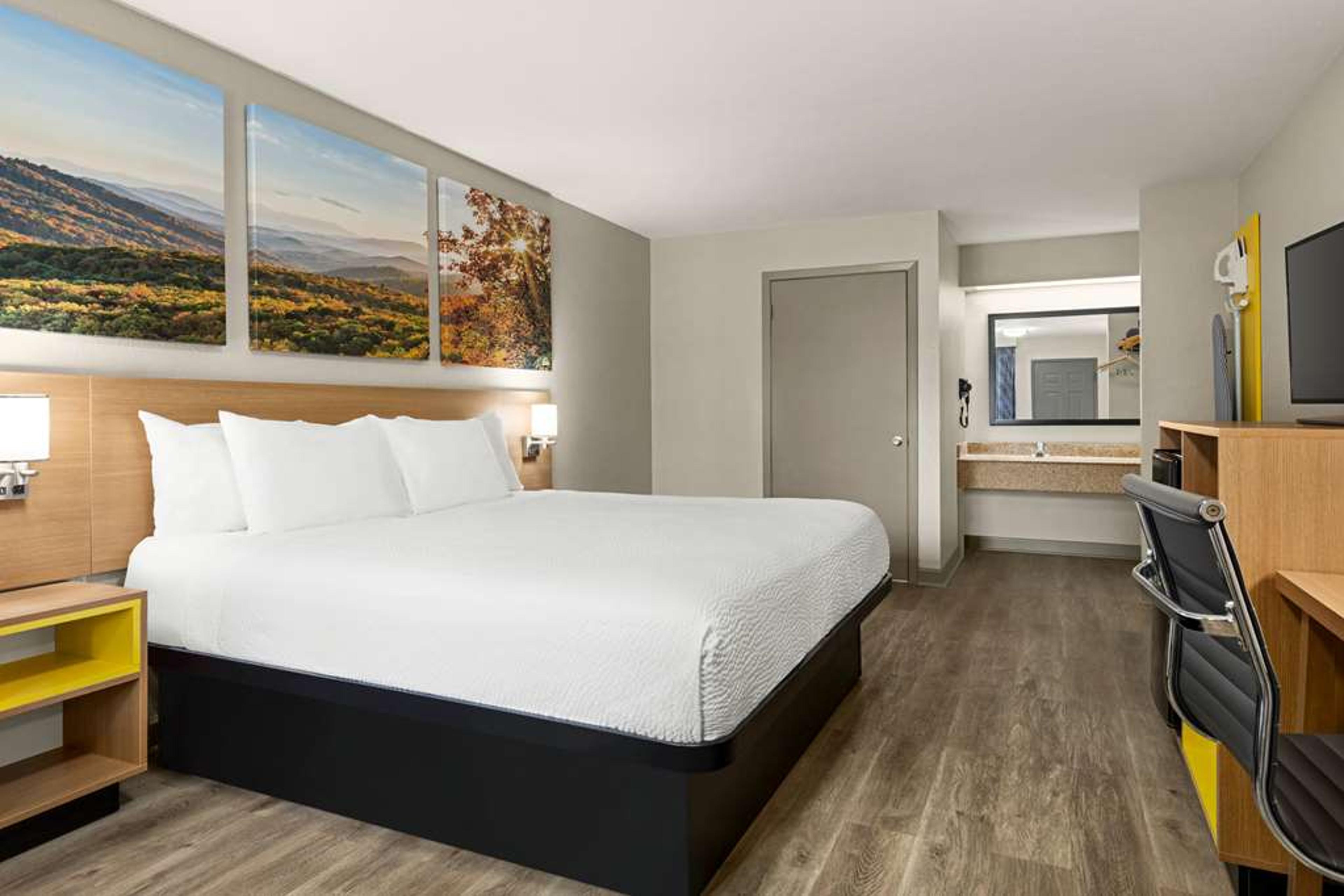 DAYS INN BY WYNDHAM FULTON