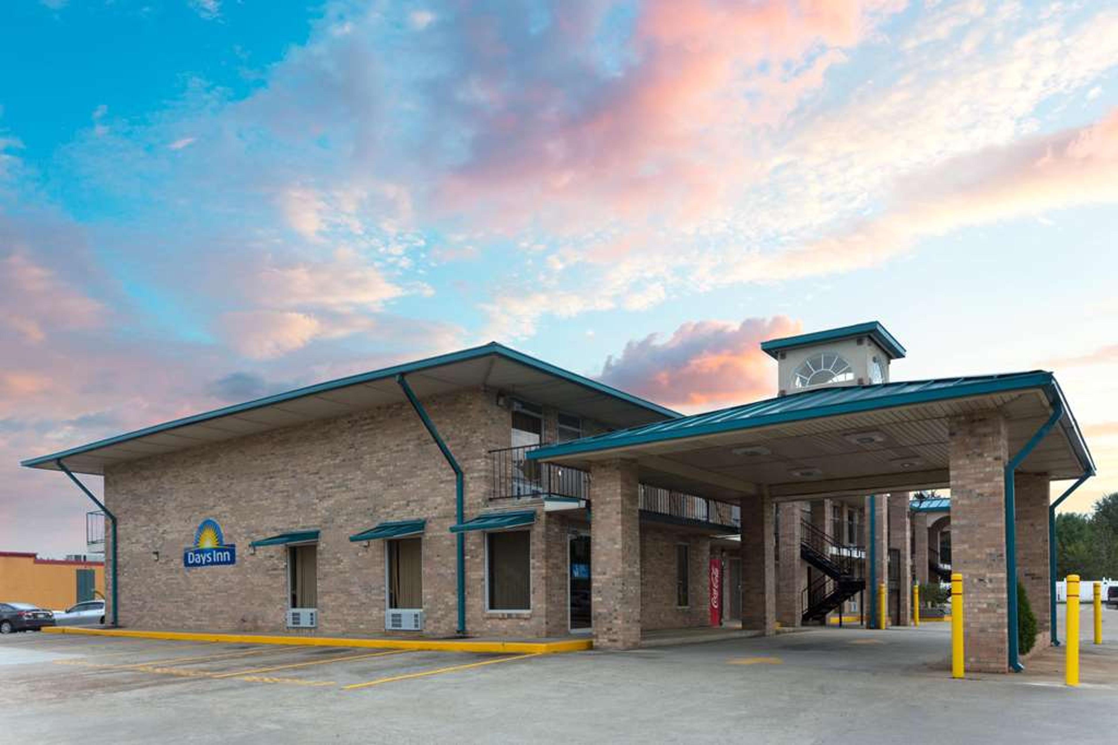 DAYS INN BY WYNDHAM FOREST