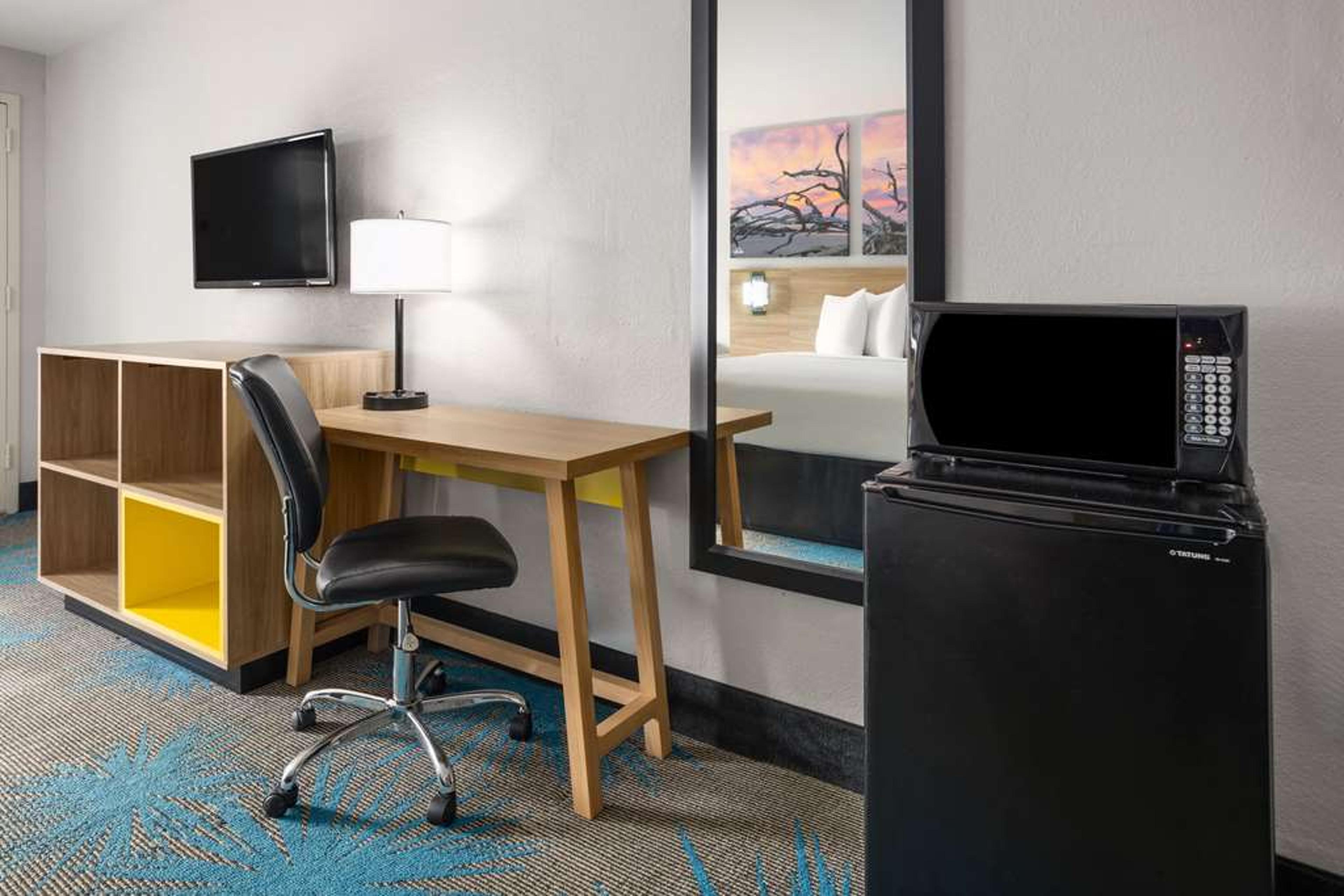 DAYS INN BY WYNDHAM LADSON SUMMERVI