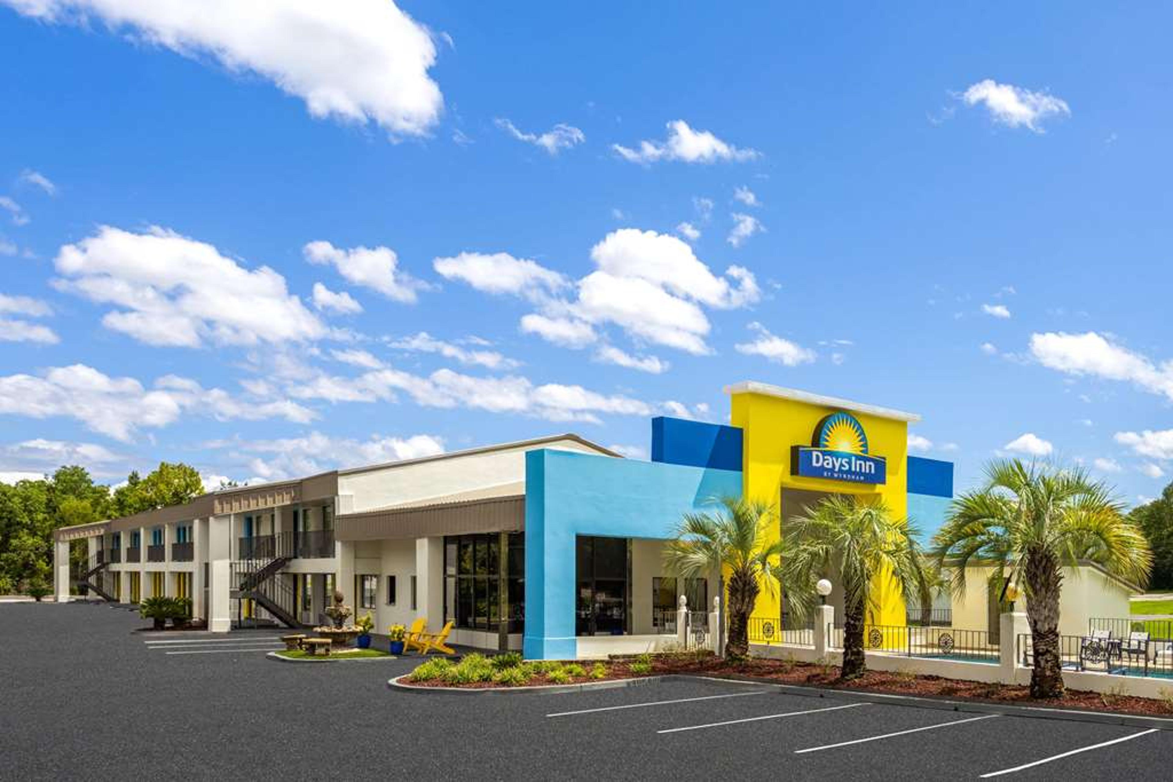 DAYS INN BY WYNDHAM LADSON SUMMERVI