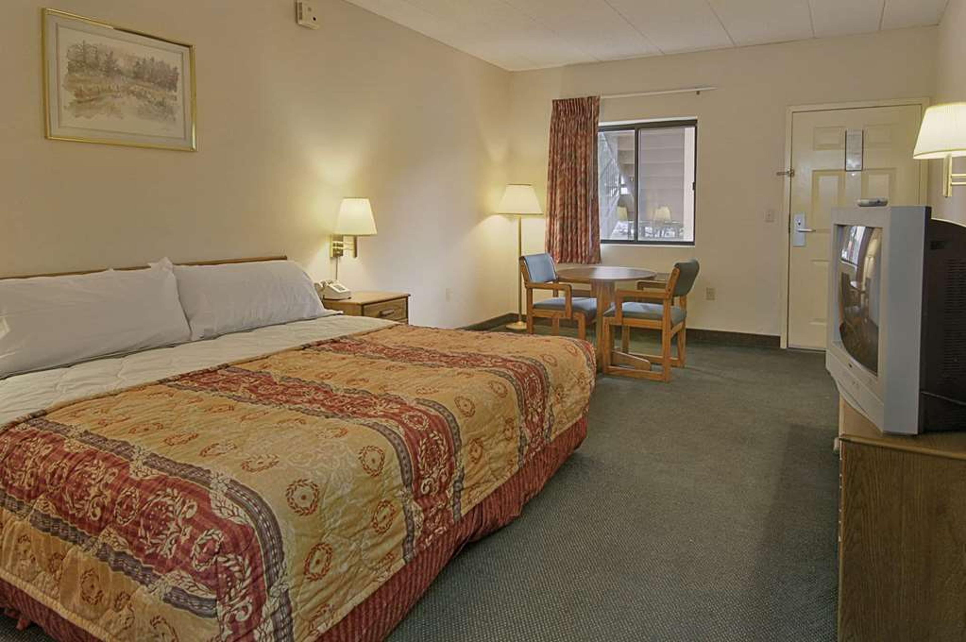 DAYS INN MOREHEAD