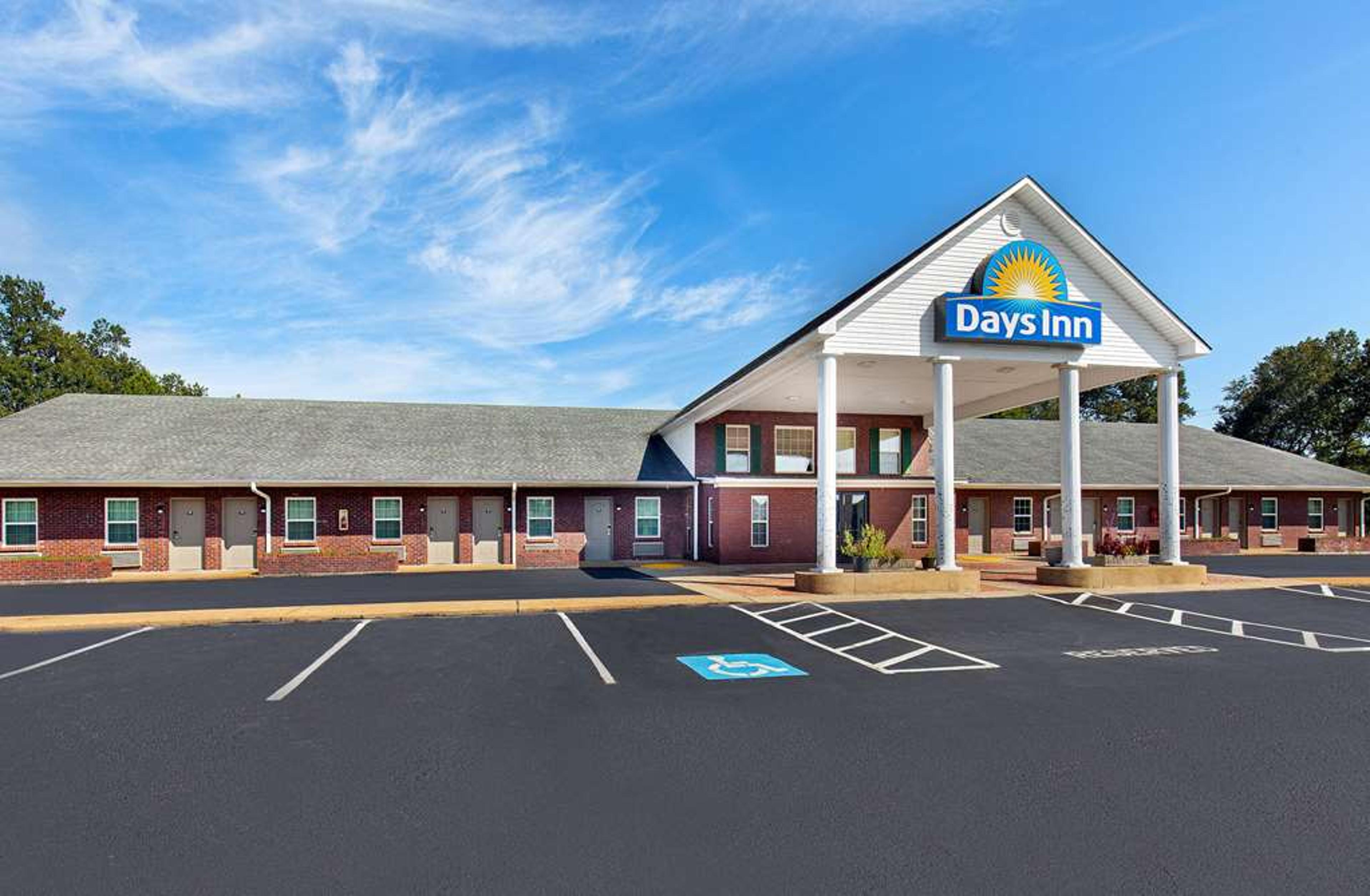 DAYS INN SAVANNAH