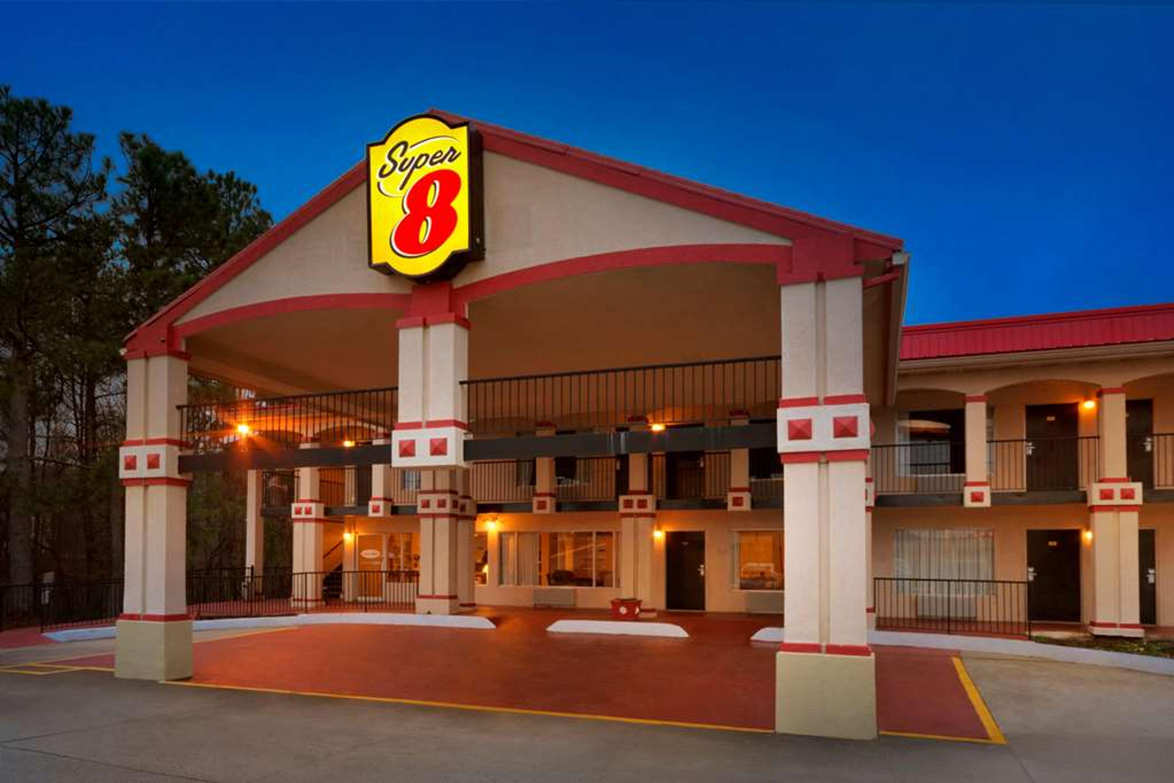 SUPER 8 BY WYNDHAM ATLANTA/HARTSFIE